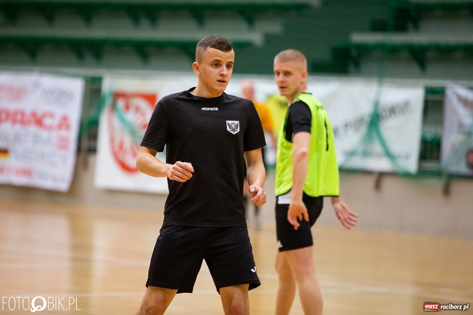 Zdjęcie w galerii na portalu naszraciborz.pl: Piątkowe emocje w HLPN. Mistrz nie dał szans rywalowi wiadomości z regionu