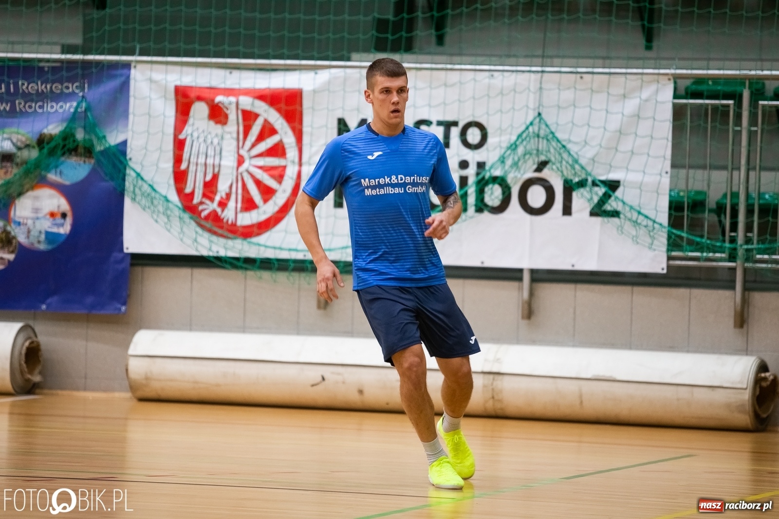 Zdjęcie w galerii na portalu naszraciborz.pl: Piątkowe emocje w HLPN. Mistrz nie dał szans rywalowi wiadomości z regionu