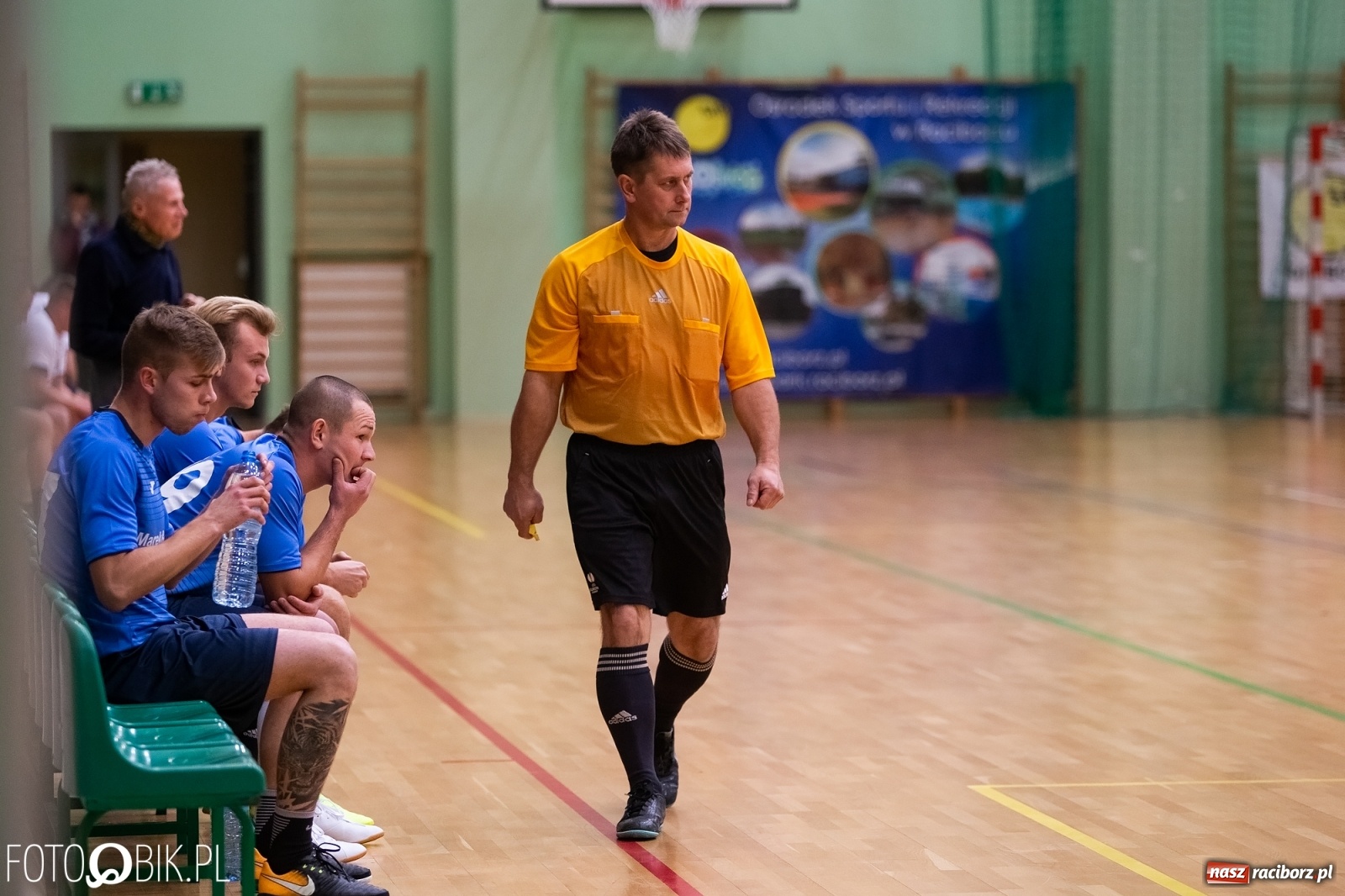 Zdjęcie w galerii na portalu naszraciborz.pl: Piątkowe emocje w HLPN. Mistrz nie dał szans rywalowi wiadomości z regionu