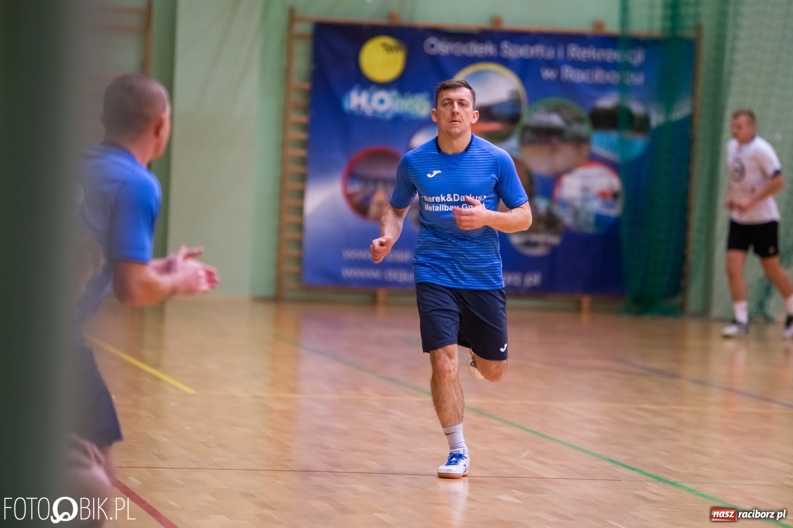 Zdjęcie w galerii na portalu naszraciborz.pl: Piątkowe emocje w HLPN. Mistrz nie dał szans rywalowi wiadomości z regionu