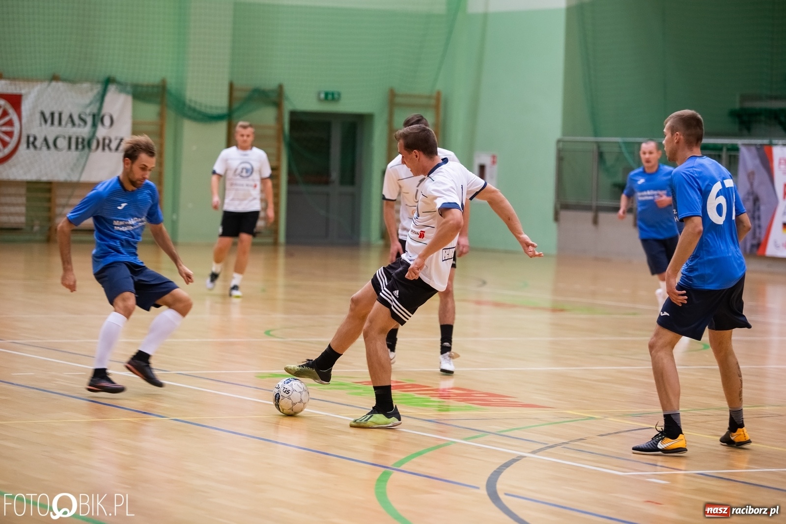 Zdjęcie w galerii na portalu naszraciborz.pl: Piątkowe emocje w HLPN. Mistrz nie dał szans rywalowi wiadomości z regionu