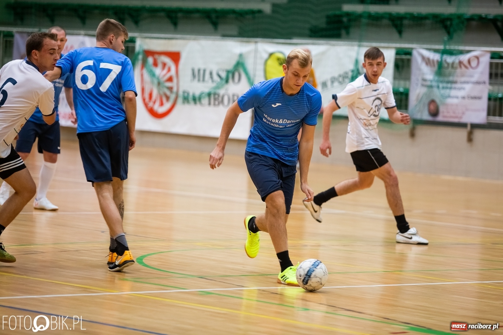 Zdjęcie w galerii na portalu naszraciborz.pl: Piątkowe emocje w HLPN. Mistrz nie dał szans rywalowi wiadomości z regionu