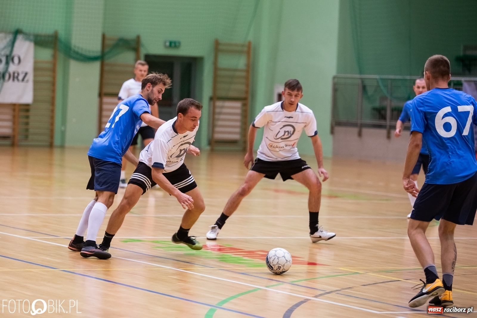 Zdjęcie w galerii na portalu naszraciborz.pl: Piątkowe emocje w HLPN. Mistrz nie dał szans rywalowi wiadomości z regionu