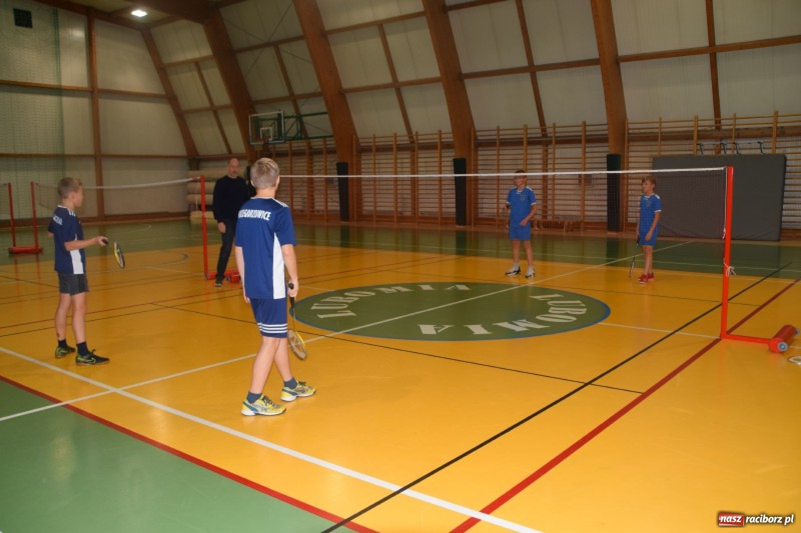 Zdjęcie w galerii na portalu naszraciborz.pl: Grzegorzowice wygrały wojewódzki półfinał badmintona  wiadomości z regionu