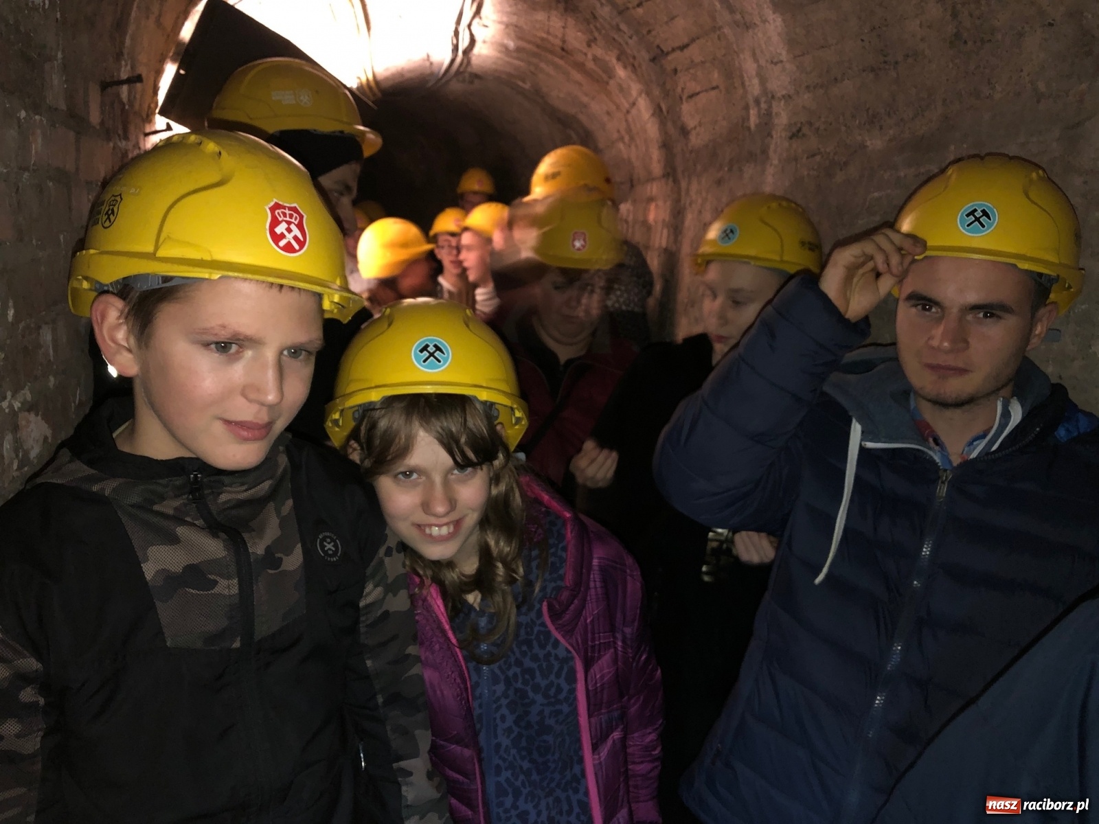 Zdjęcie w galerii na portalu naszraciborz.pl: Uczniowie ZSS zjechali głęboko pod ziemię na zakończenie ważnego projektu  wiadomości z regionu