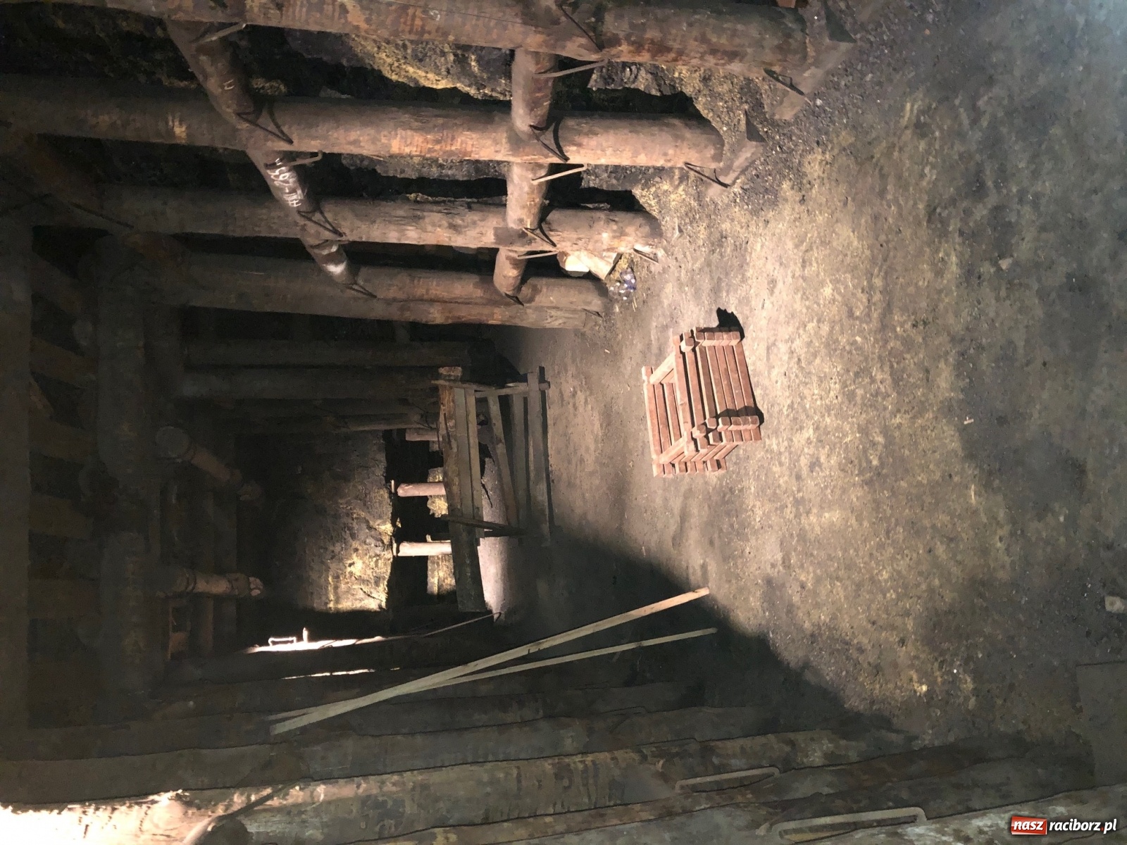 Zdjęcie w galerii na portalu naszraciborz.pl: Uczniowie ZSS zjechali głęboko pod ziemię na zakończenie ważnego projektu  wiadomości z regionu