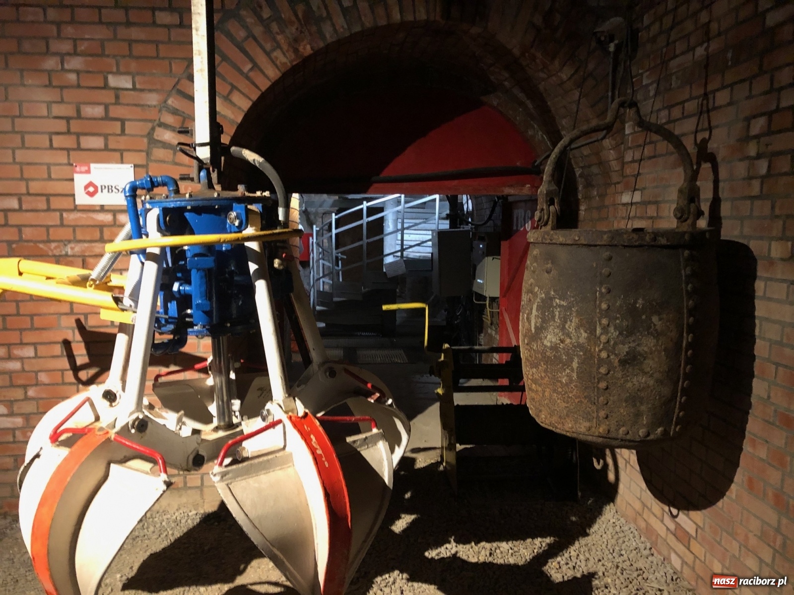 Zdjęcie w galerii na portalu naszraciborz.pl: Uczniowie ZSS zjechali głęboko pod ziemię na zakończenie ważnego projektu  wiadomości z regionu