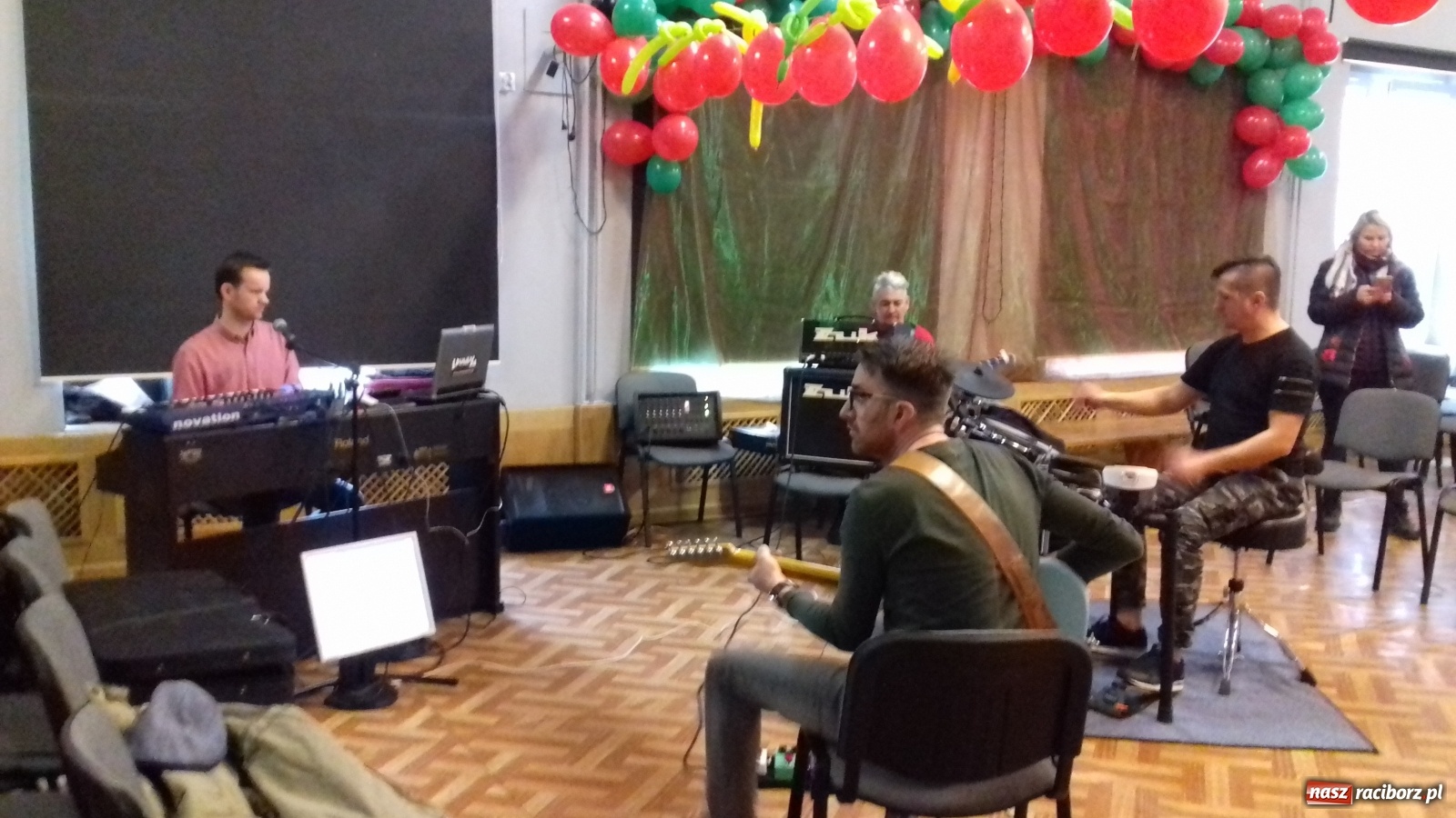 Zdjęcie w galerii na portalu naszraciborz.pl: Trwają próby do Gwiazdki Serc!  wiadomości z regionu