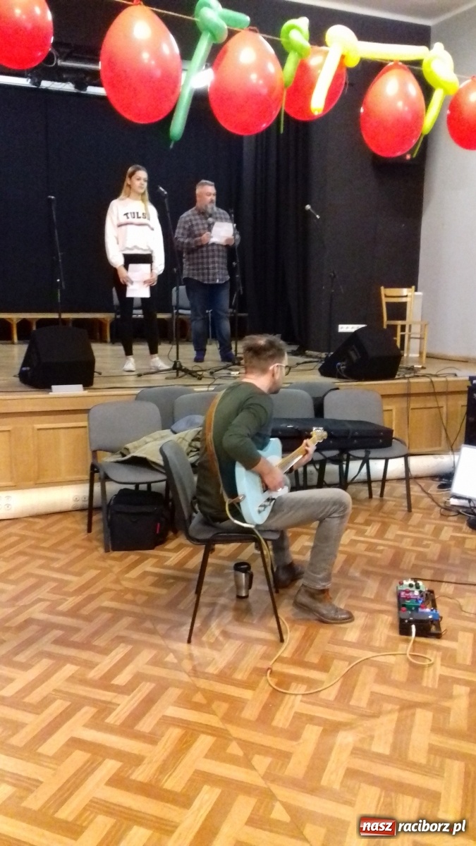 Zdjęcie w galerii na portalu naszraciborz.pl: Trwają próby do Gwiazdki Serc!  wiadomości z regionu