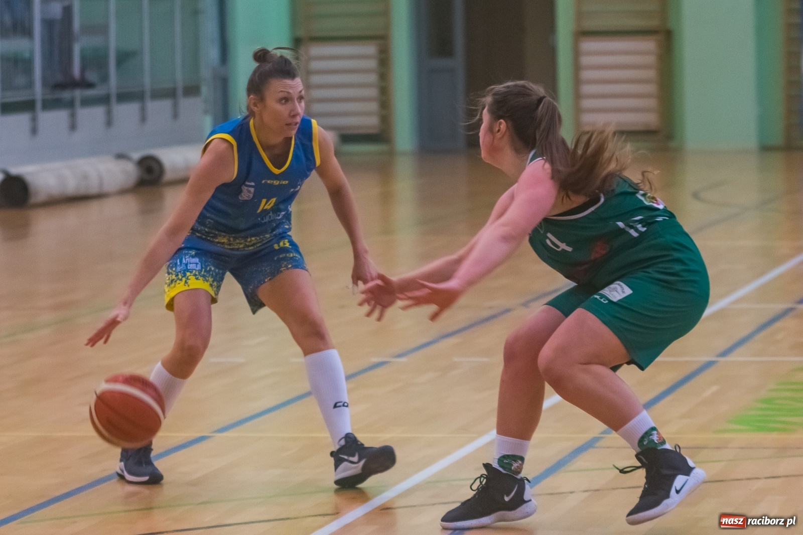 Zdjęcie w galerii na portalu naszraciborz.pl: Koszykarskie derby regionu dla Rybnika [FOTO] wiadomości z regionu