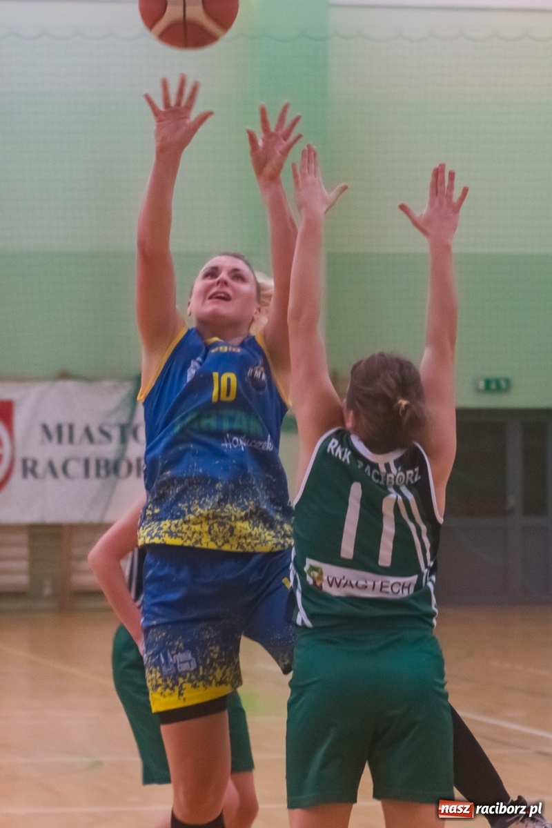 Zdjęcie w galerii na portalu naszraciborz.pl: Koszykarskie derby regionu dla Rybnika [FOTO] wiadomości z regionu