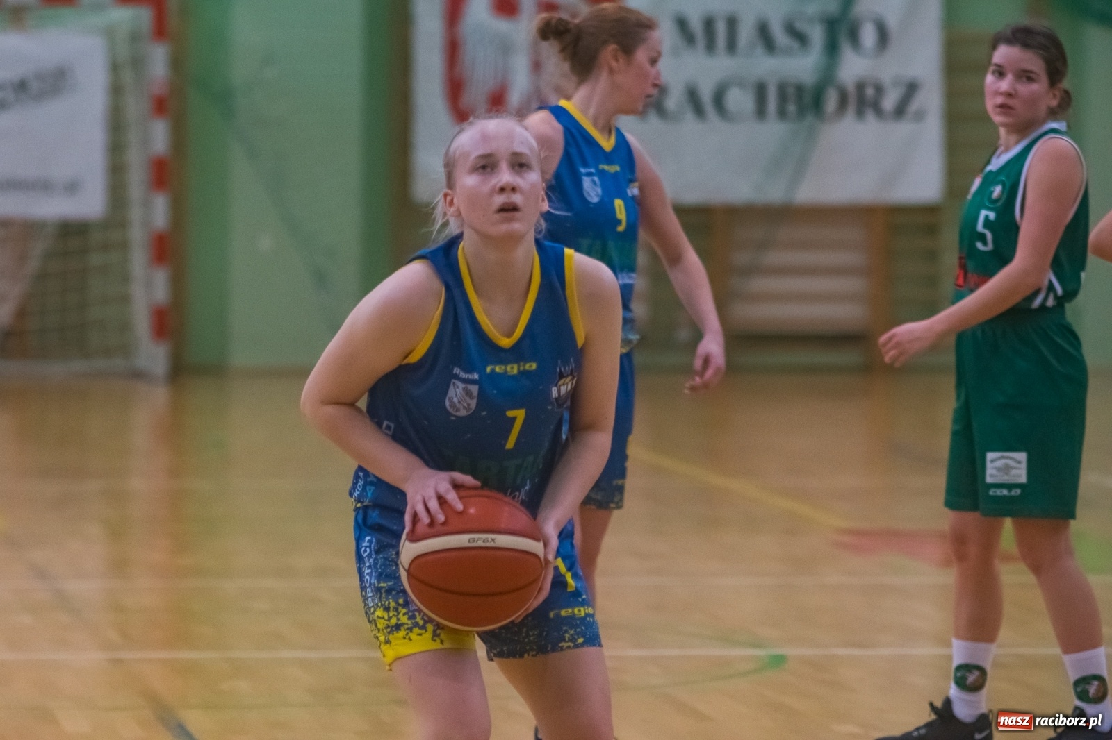 Zdjęcie w galerii na portalu naszraciborz.pl: Koszykarskie derby regionu dla Rybnika [FOTO] wiadomości z regionu