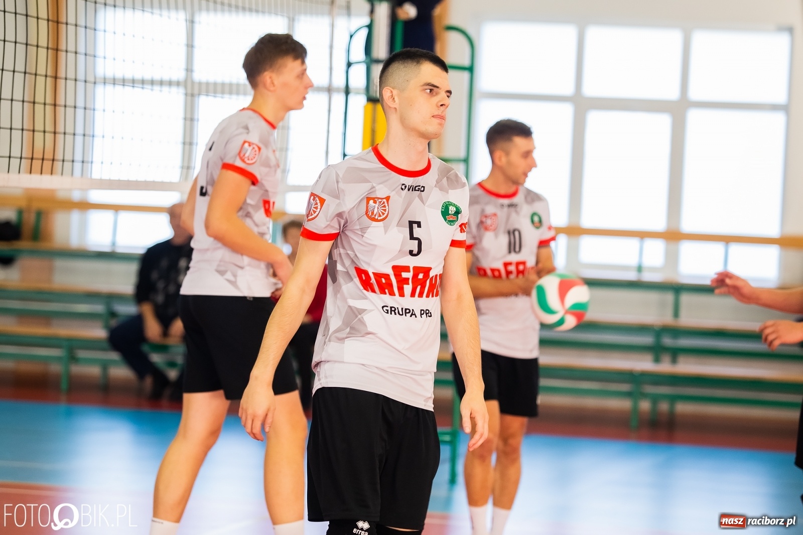 Zdjęcie w galerii na portalu naszraciborz.pl: Siatkówka. Płomień z Przystajni pochłonął Rafako [FOTO] wiadomości z regionu