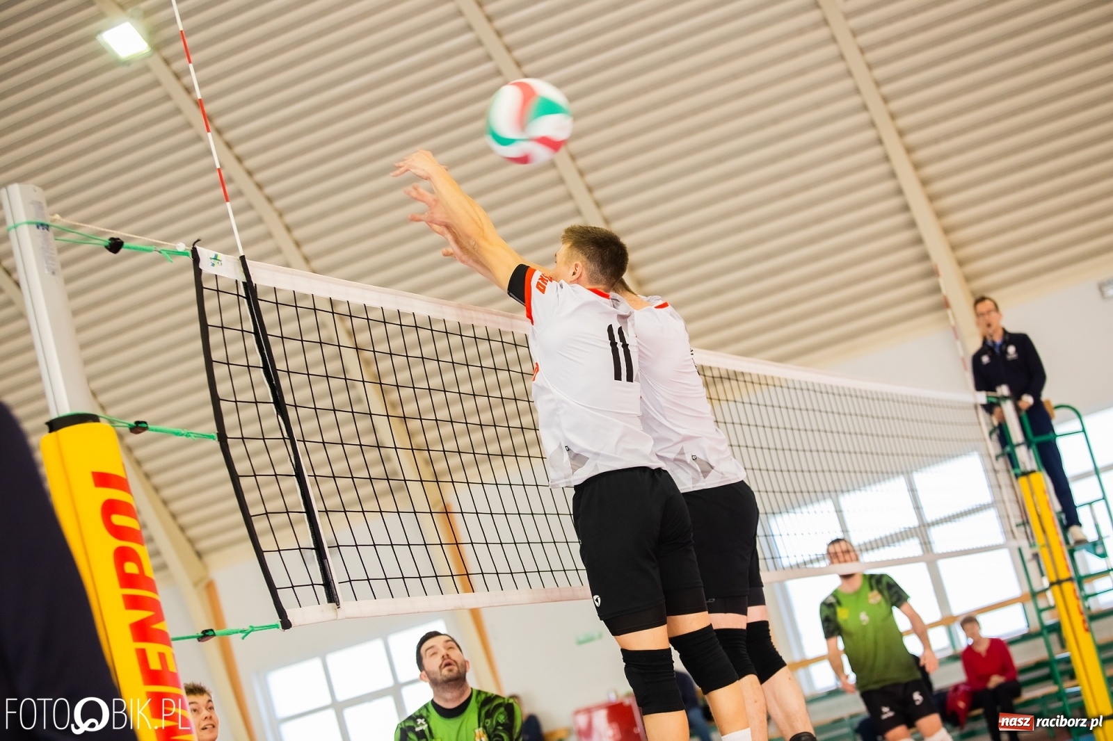Zdjęcie w galerii na portalu naszraciborz.pl: Siatkówka. Płomień z Przystajni pochłonął Rafako [FOTO] wiadomości z regionu