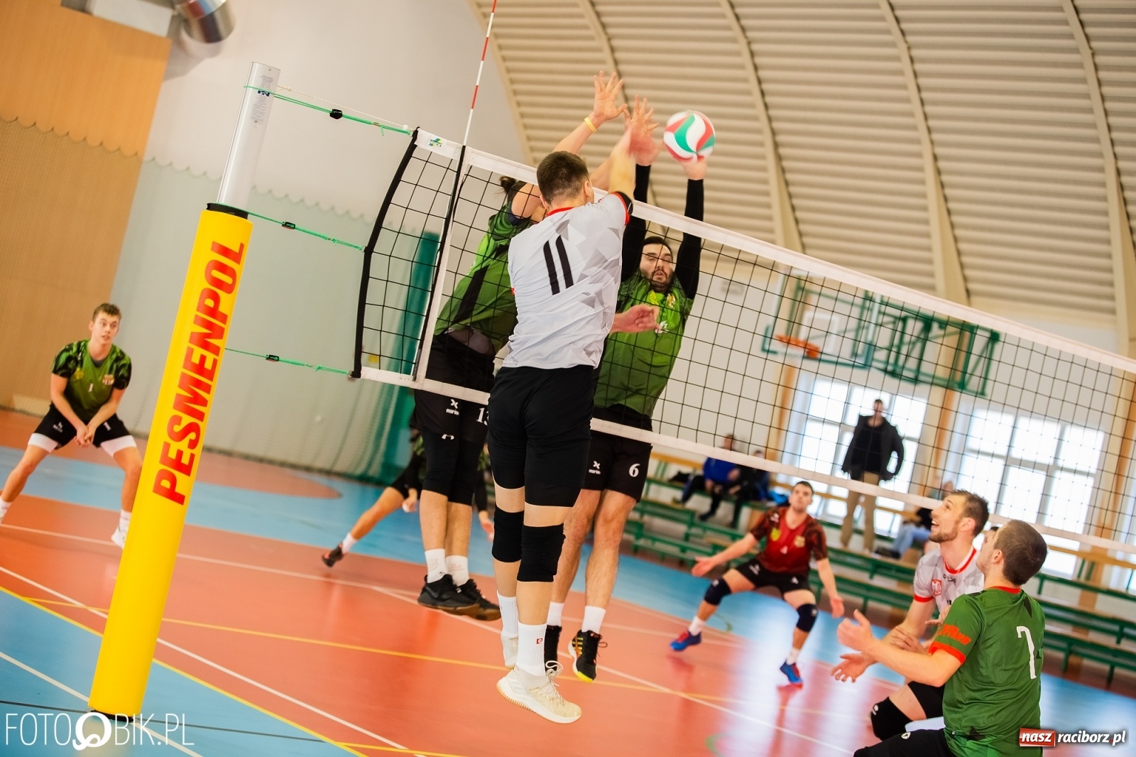 Zdjęcie w galerii na portalu naszraciborz.pl: Siatkówka. Płomień z Przystajni pochłonął Rafako [FOTO] wiadomości z regionu