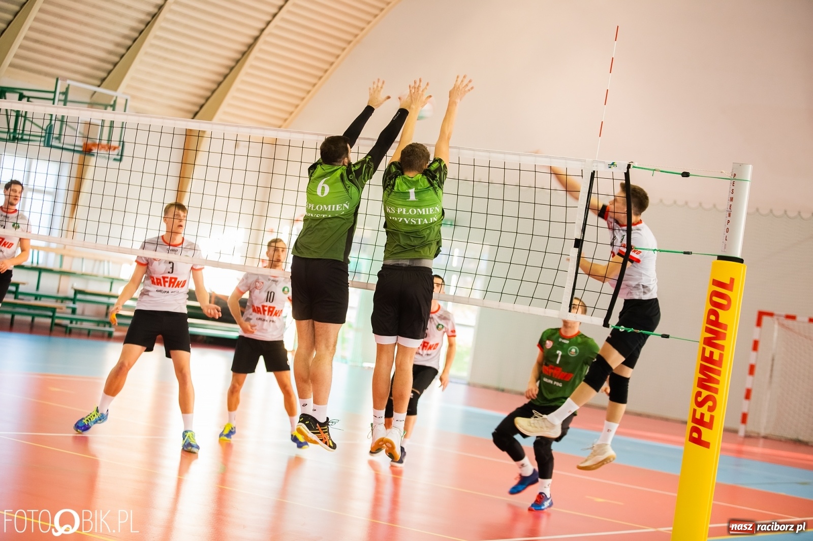 Zdjęcie w galerii na portalu naszraciborz.pl: Siatkówka. Płomień z Przystajni pochłonął Rafako [FOTO] wiadomości z regionu