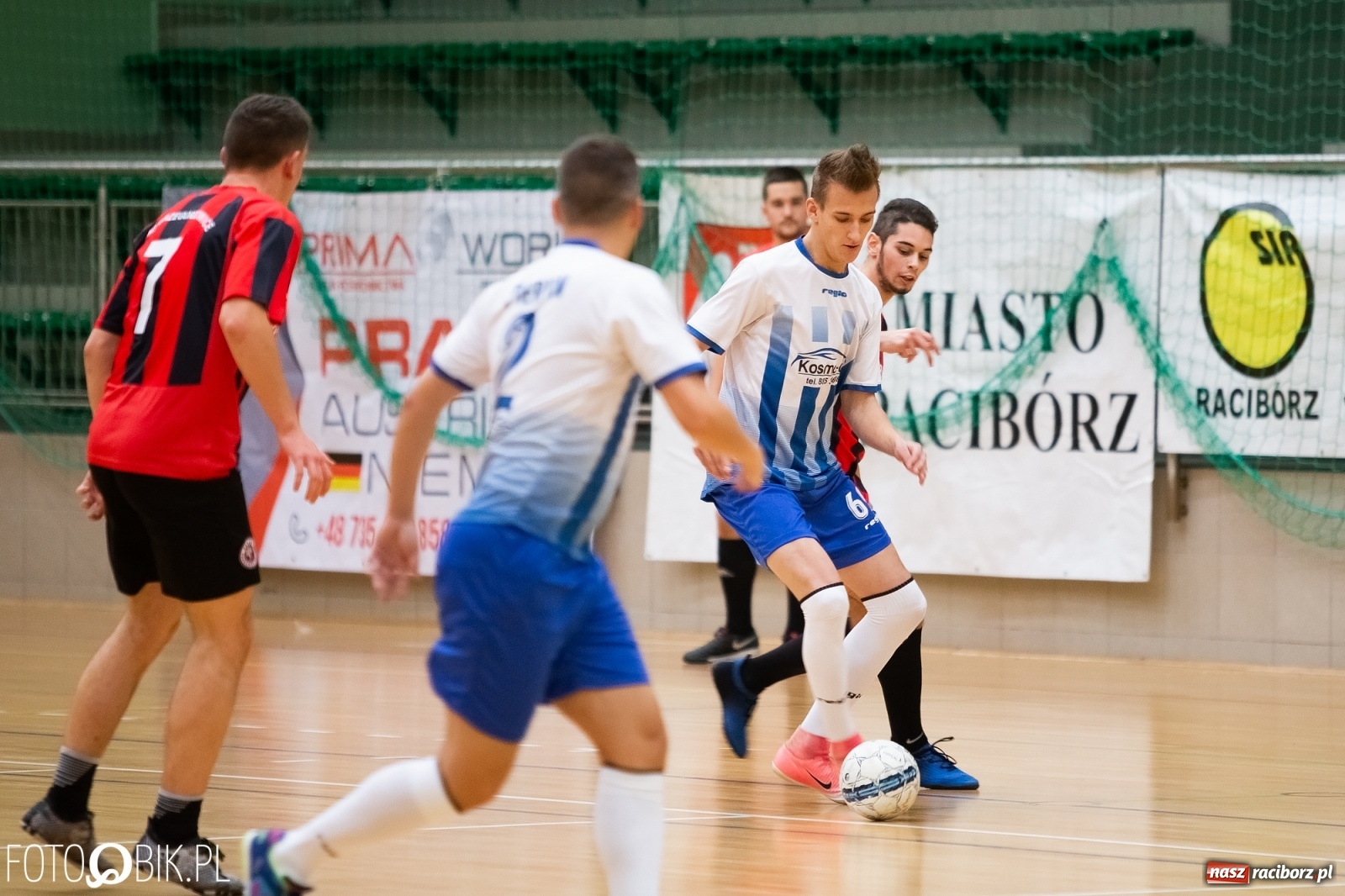 Zdjęcie w galerii na portalu naszraciborz.pl: Grad goli w sobotnich pojedynkach HLPN wiadomości z regionu