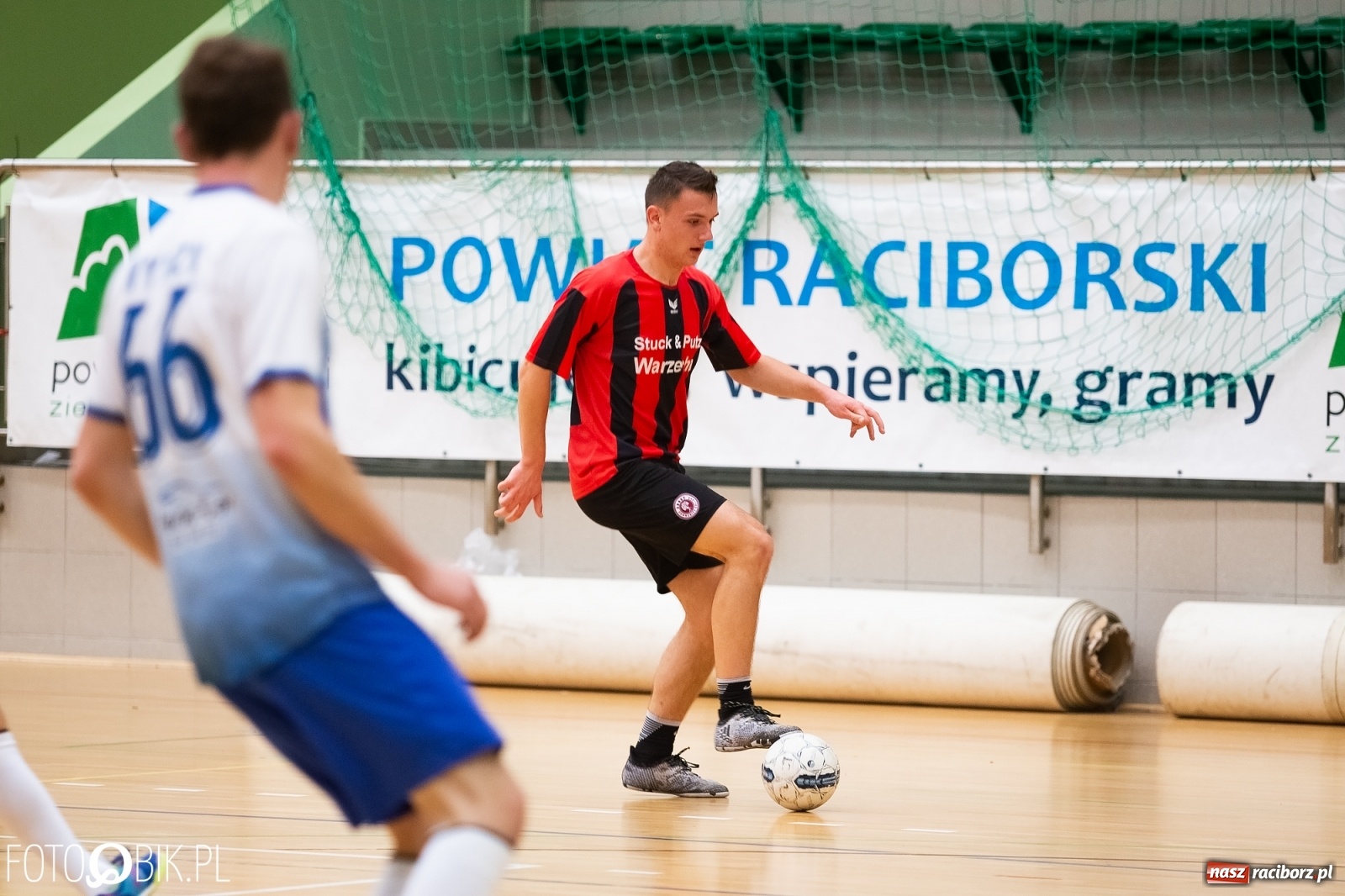 Zdjęcie w galerii na portalu naszraciborz.pl: Grad goli w sobotnich pojedynkach HLPN wiadomości z regionu