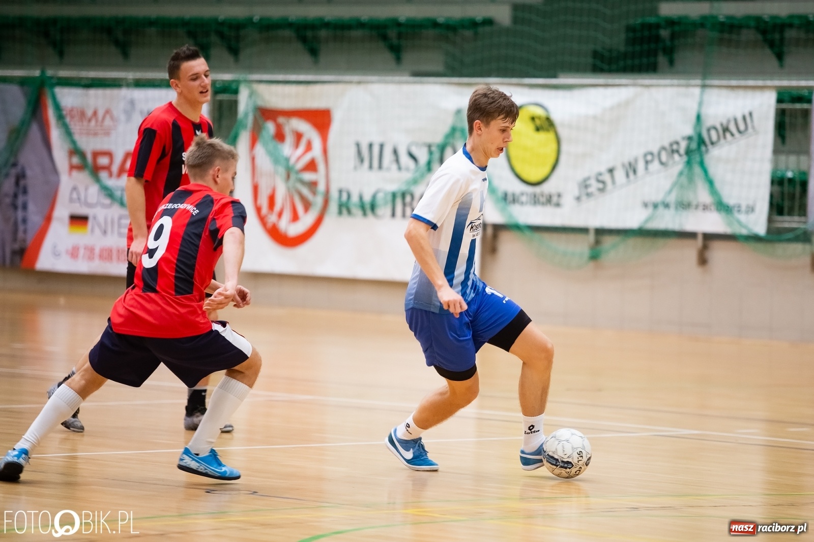 Zdjęcie w galerii na portalu naszraciborz.pl: Grad goli w sobotnich pojedynkach HLPN wiadomości z regionu