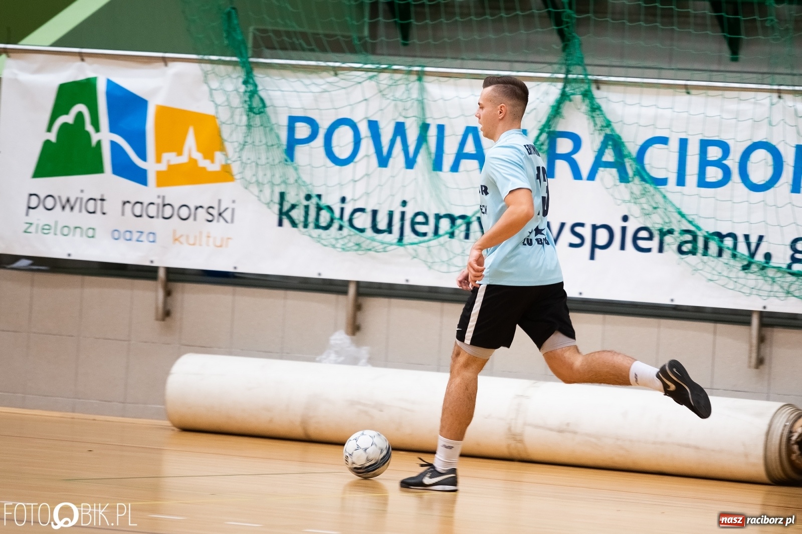 Zdjęcie w galerii na portalu naszraciborz.pl: Grad goli w sobotnich pojedynkach HLPN wiadomości z regionu