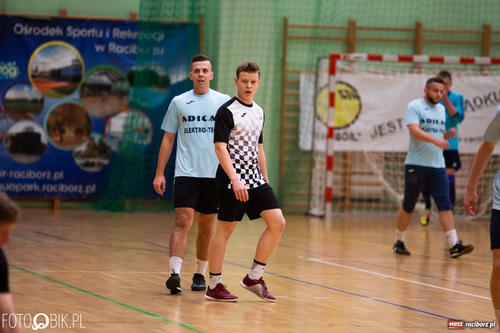 Zdjęcie w galerii na portalu naszraciborz.pl: Grad goli w sobotnich pojedynkach HLPN wiadomości z regionu