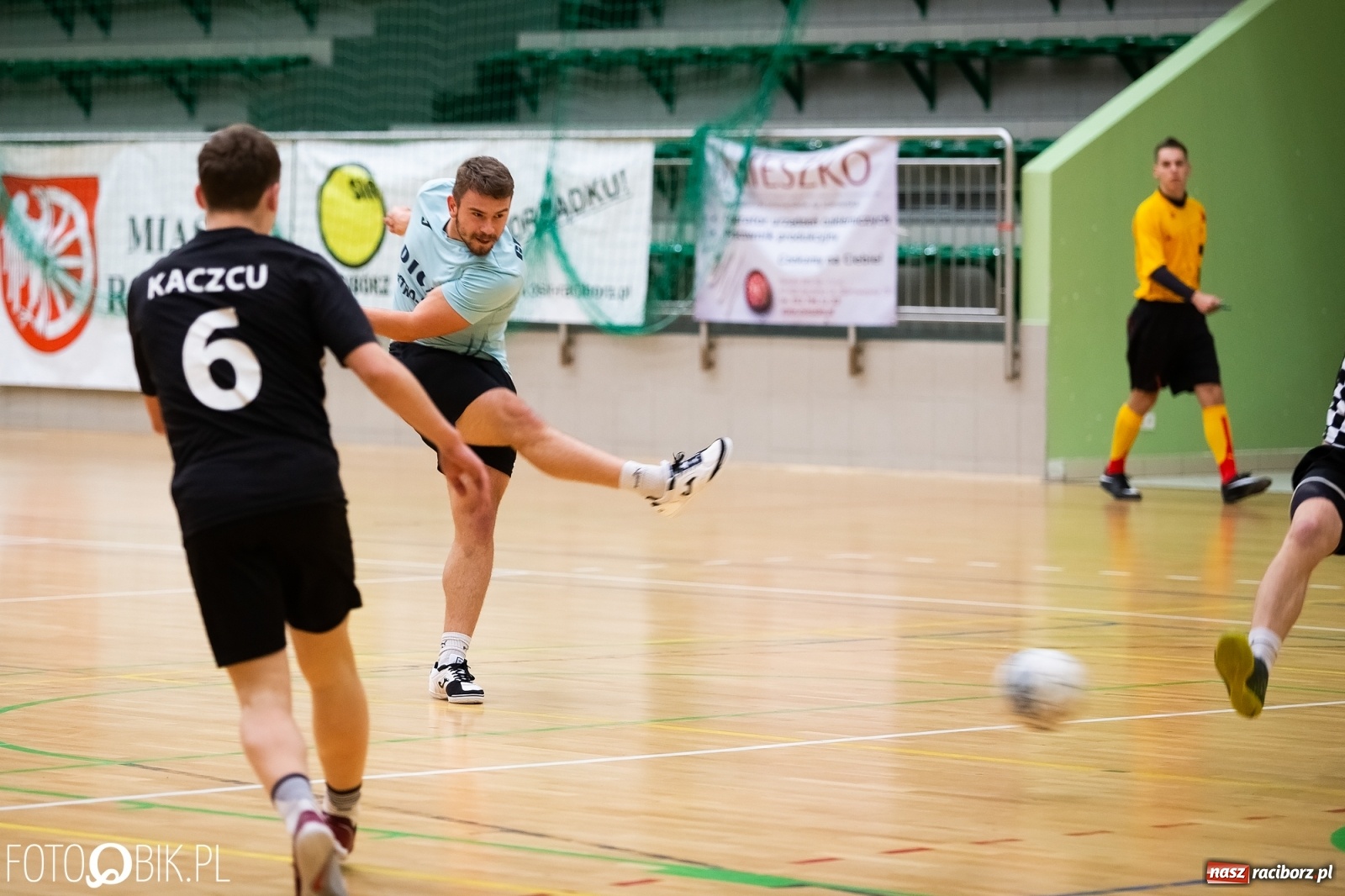Zdjęcie w galerii na portalu naszraciborz.pl: Grad goli w sobotnich pojedynkach HLPN wiadomości z regionu