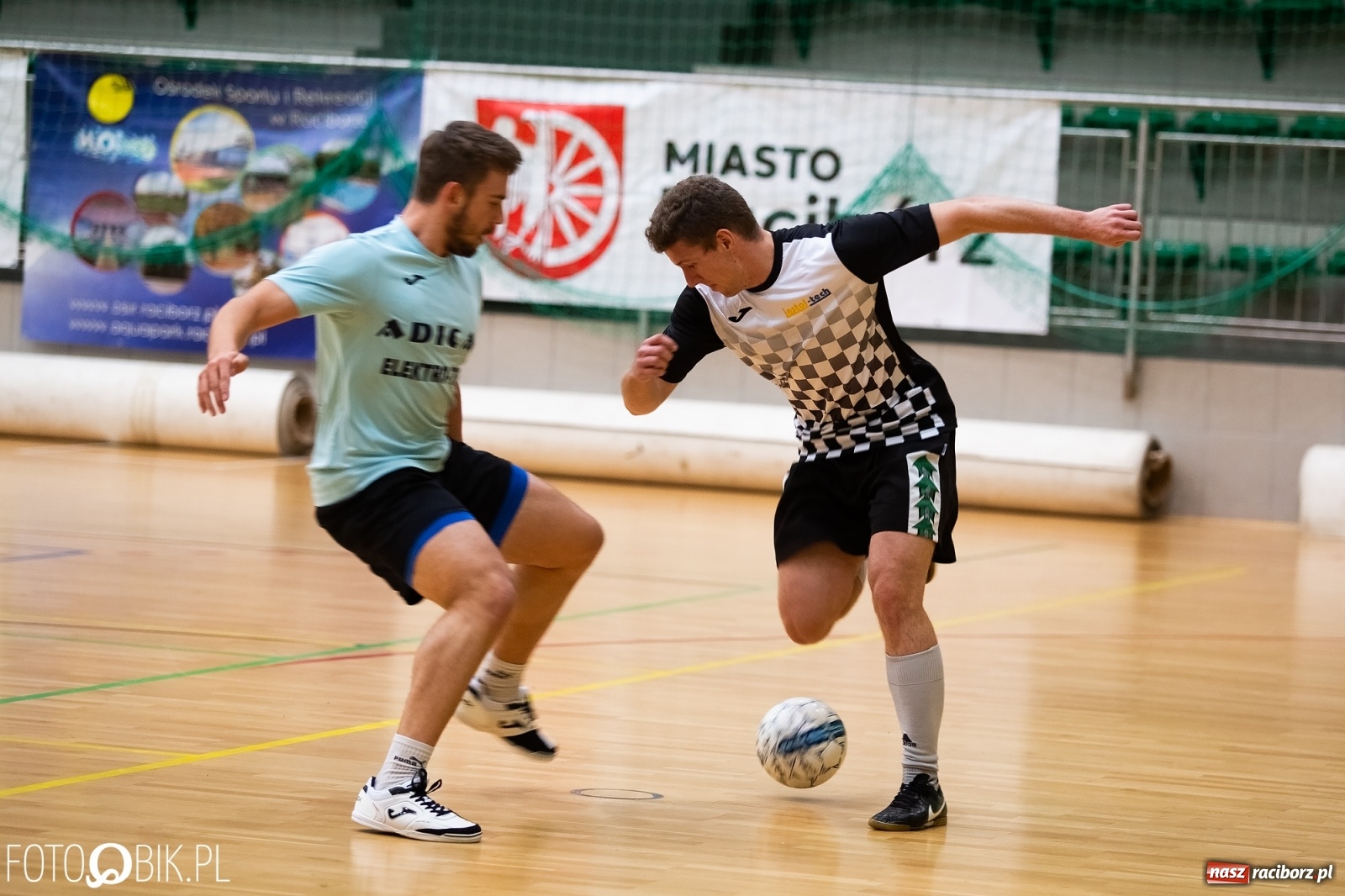 Zdjęcie w galerii na portalu naszraciborz.pl: Grad goli w sobotnich pojedynkach HLPN wiadomości z regionu