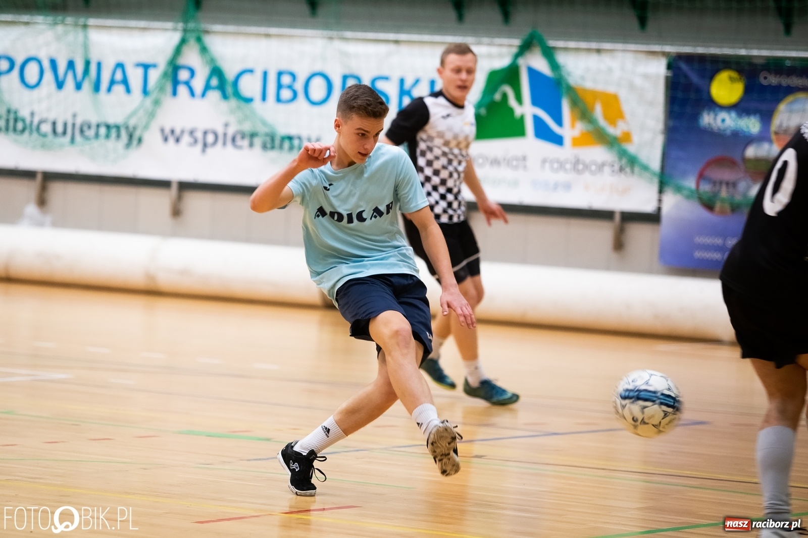 Zdjęcie w galerii na portalu naszraciborz.pl: Grad goli w sobotnich pojedynkach HLPN wiadomości z regionu