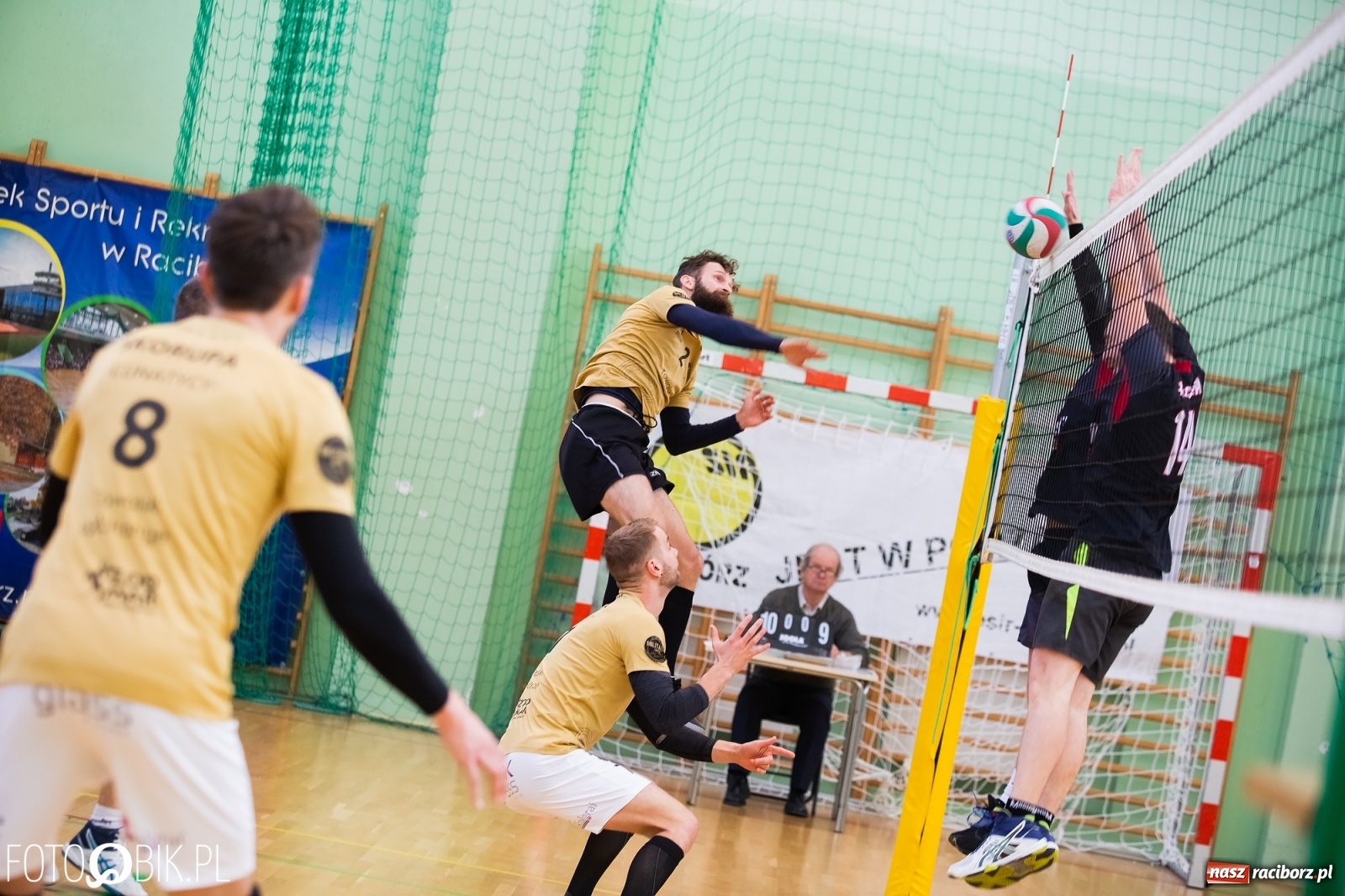 Zdjęcie w galerii na portalu naszraciborz.pl: RLPS. Siatkarska niedziela w Arenie Rafako [FOTO] wiadomości z regionu
