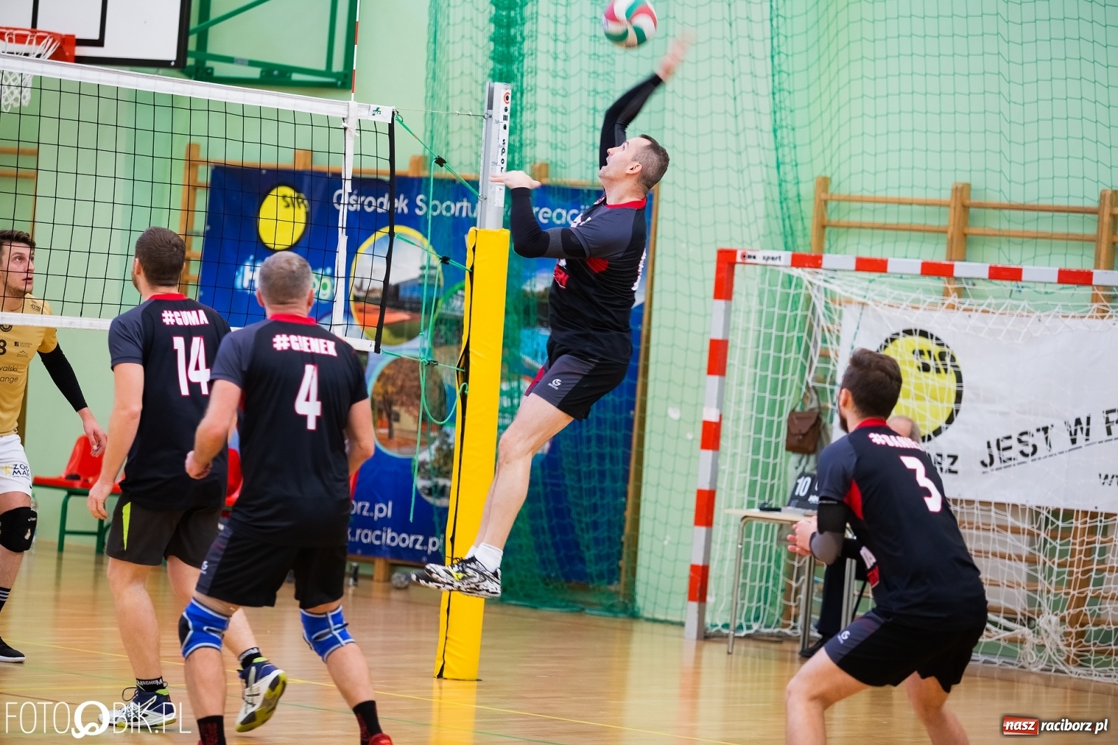 Zdjęcie w galerii na portalu naszraciborz.pl: RLPS. Siatkarska niedziela w Arenie Rafako [FOTO] wiadomości z regionu