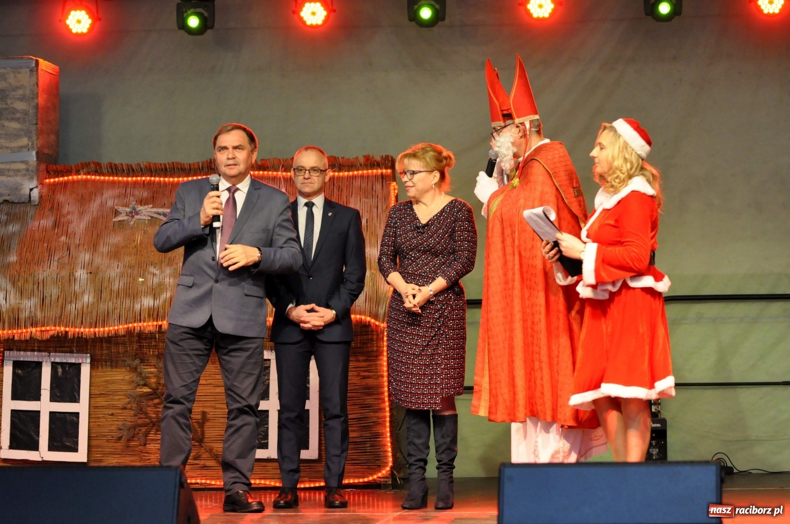 Zdjęcie w galerii na portalu naszraciborz.pl: Tłumy na kiermaszu świątecznym w Pietrowicach Wielkich [FOTO i WIDEO] wiadomości z regionu