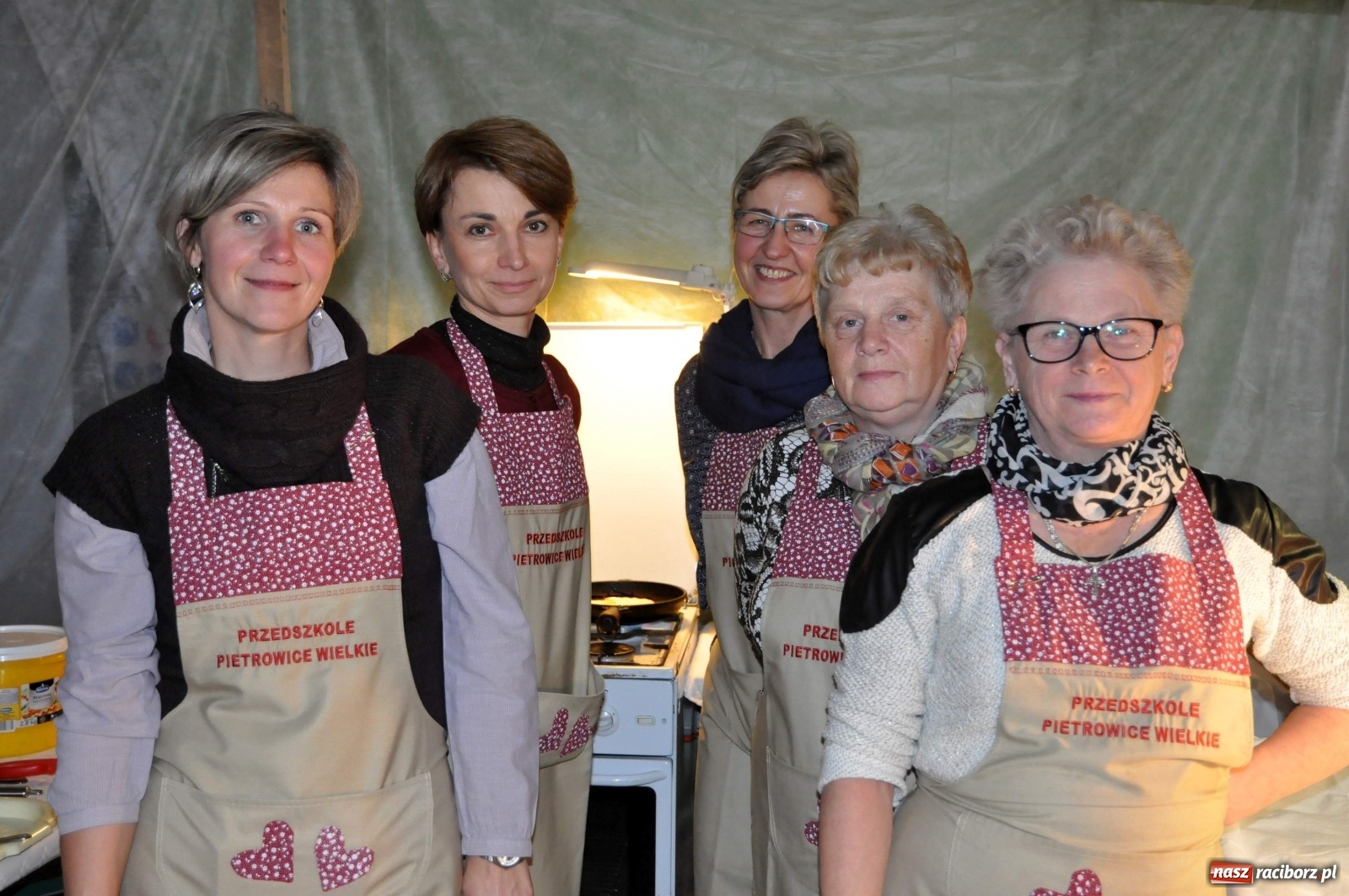 Zdjęcie w galerii na portalu naszraciborz.pl: Tłumy na kiermaszu świątecznym w Pietrowicach Wielkich [FOTO i WIDEO] wiadomości z regionu