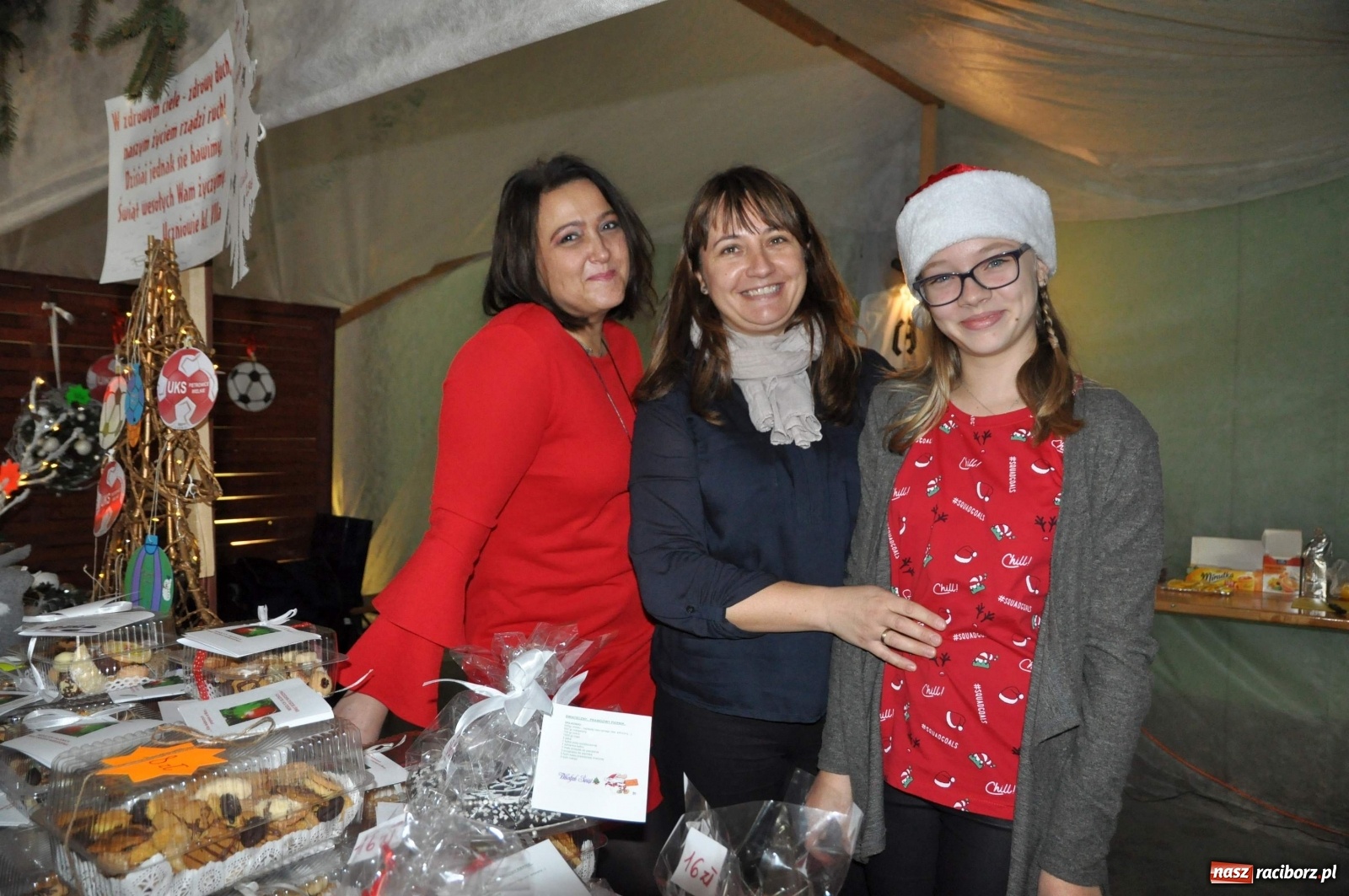 Zdjęcie w galerii na portalu naszraciborz.pl: Tłumy na kiermaszu świątecznym w Pietrowicach Wielkich [FOTO i WIDEO] wiadomości z regionu
