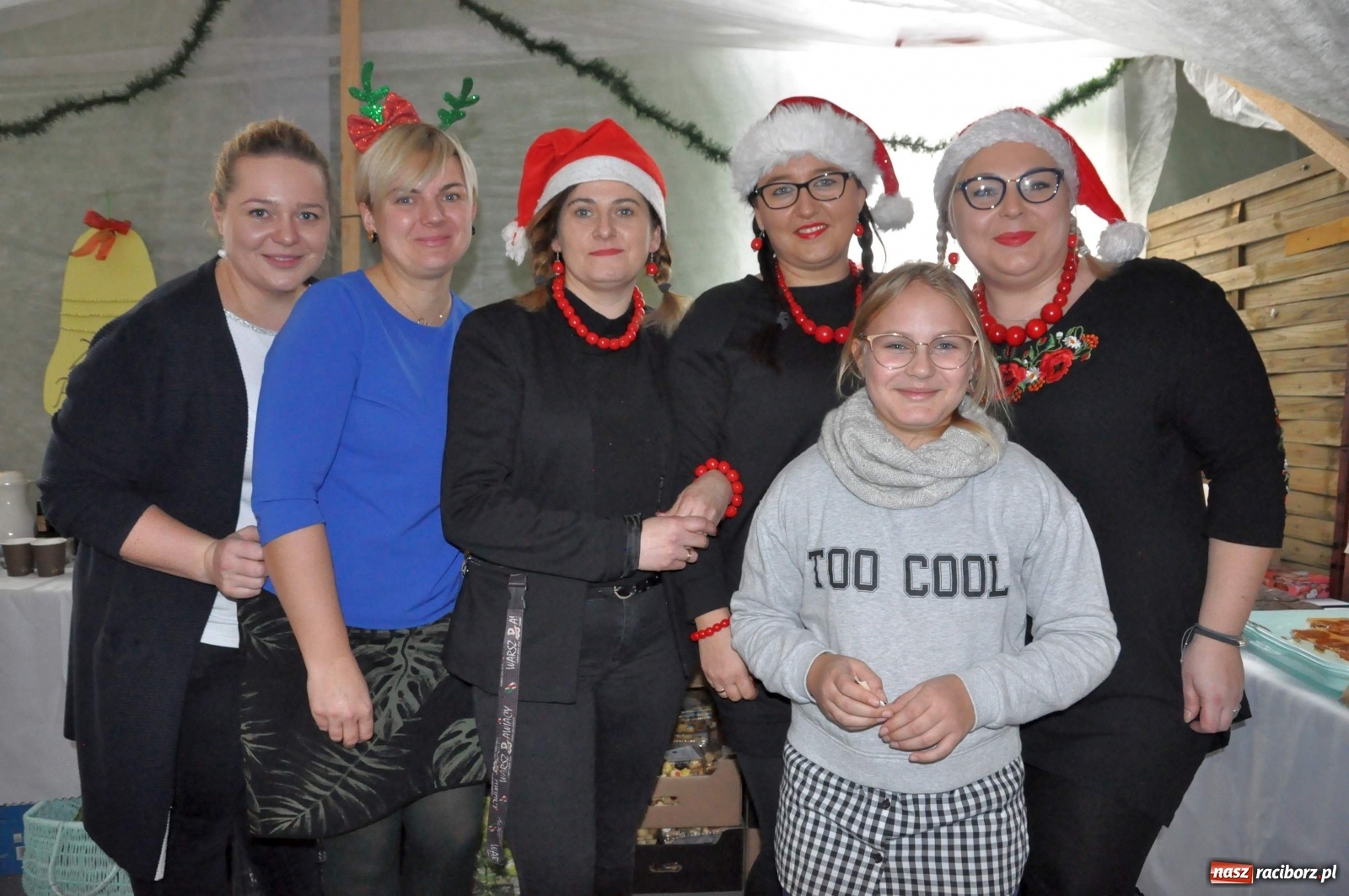 Zdjęcie w galerii na portalu naszraciborz.pl: Tłumy na kiermaszu świątecznym w Pietrowicach Wielkich [FOTO i WIDEO] wiadomości z regionu