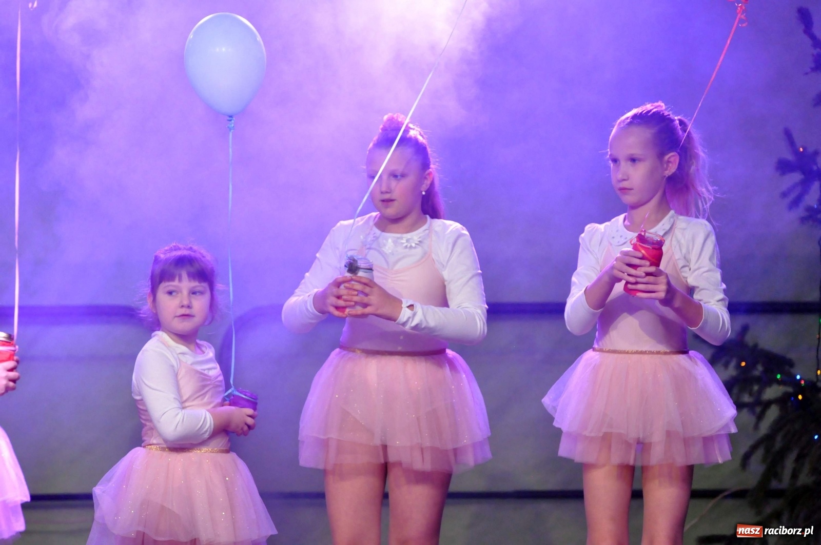 Zdjęcie w galerii na portalu naszraciborz.pl: Tłumy na kiermaszu świątecznym w Pietrowicach Wielkich [FOTO i WIDEO] wiadomości z regionu