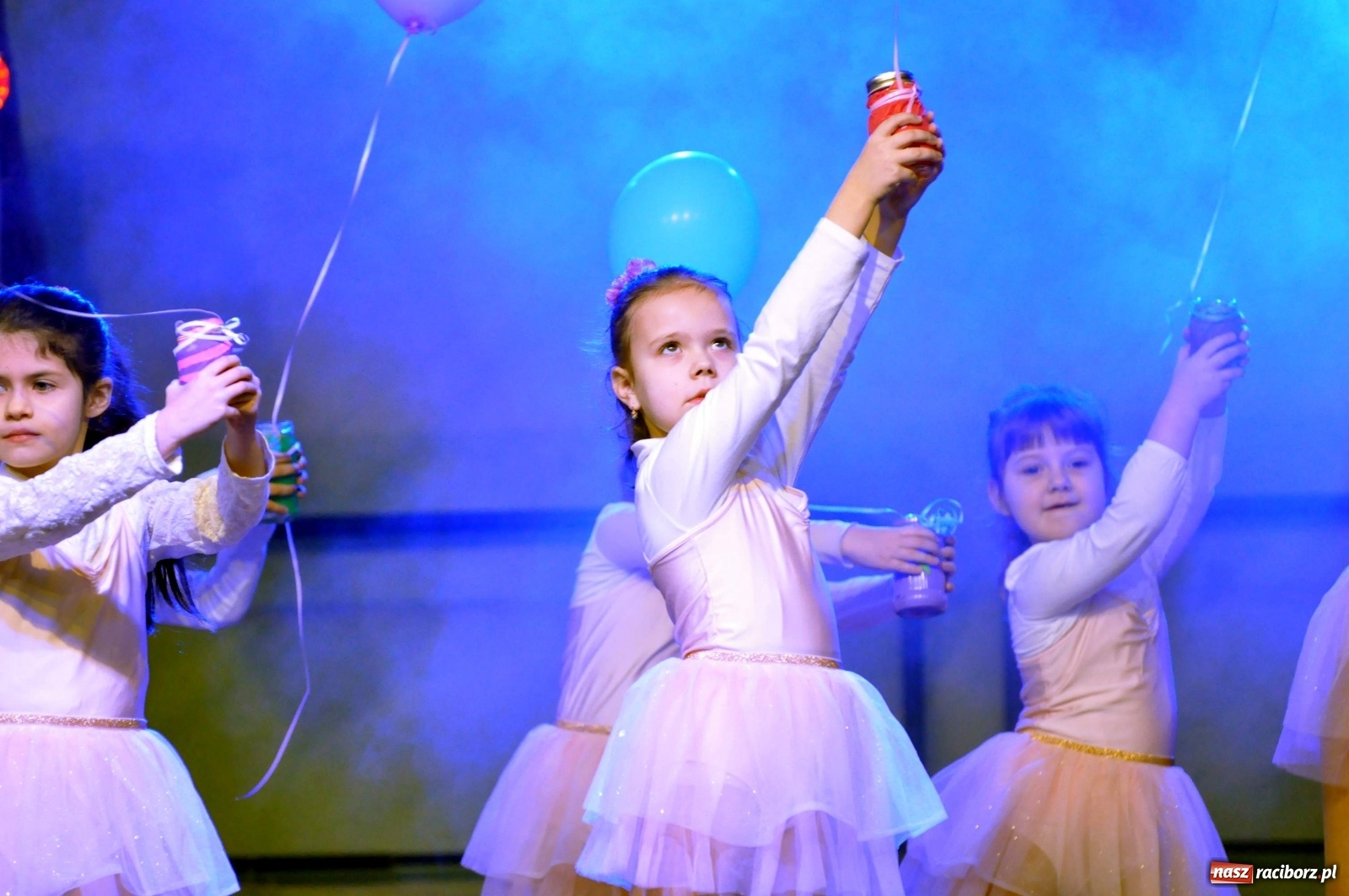 Zdjęcie w galerii na portalu naszraciborz.pl: Tłumy na kiermaszu świątecznym w Pietrowicach Wielkich [FOTO i WIDEO] wiadomości z regionu