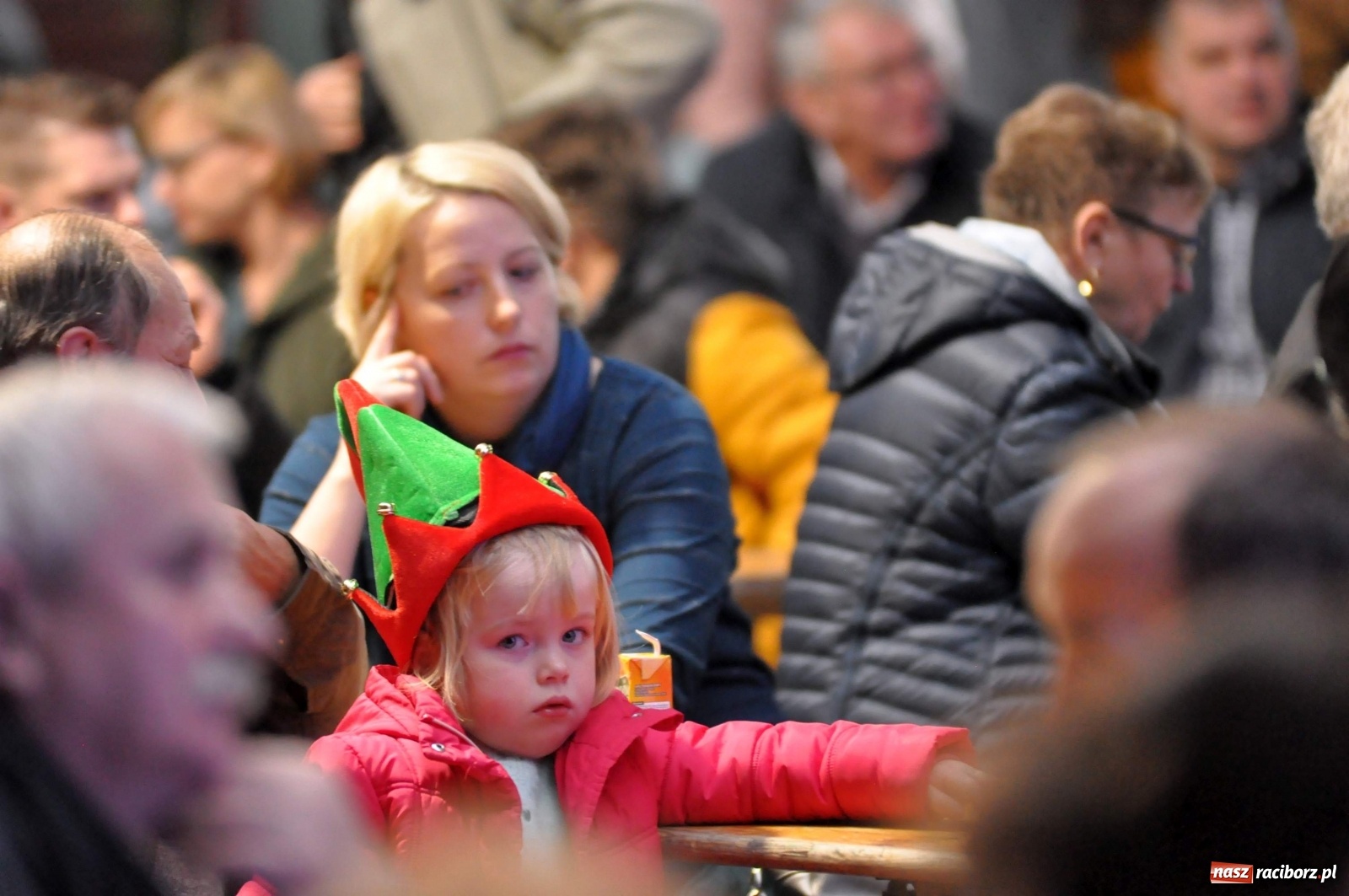 Zdjęcie w galerii na portalu naszraciborz.pl: Tłumy na kiermaszu świątecznym w Pietrowicach Wielkich [FOTO i WIDEO] wiadomości z regionu