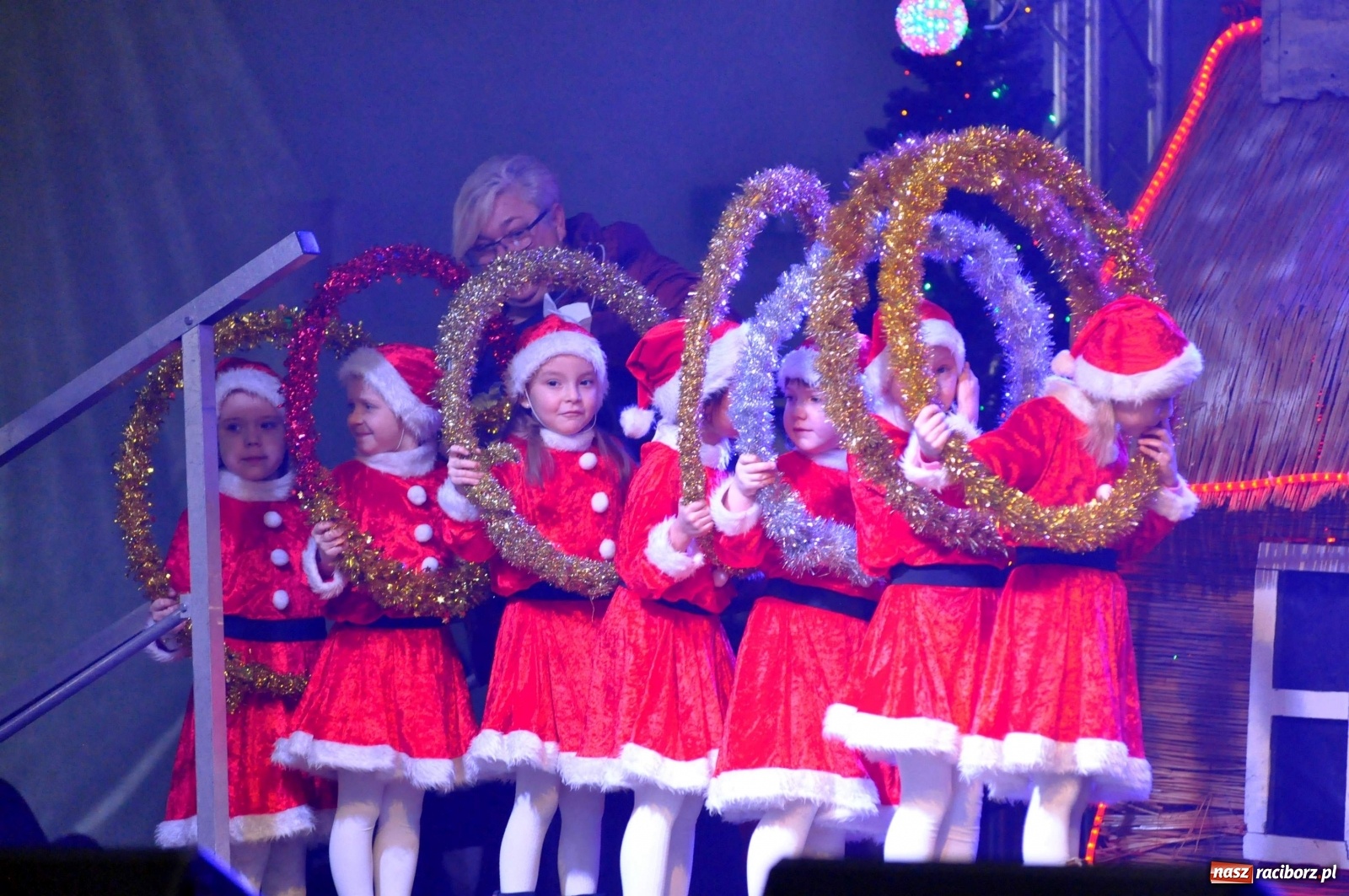 Zdjęcie w galerii na portalu naszraciborz.pl: Tłumy na kiermaszu świątecznym w Pietrowicach Wielkich [FOTO i WIDEO] wiadomości z regionu