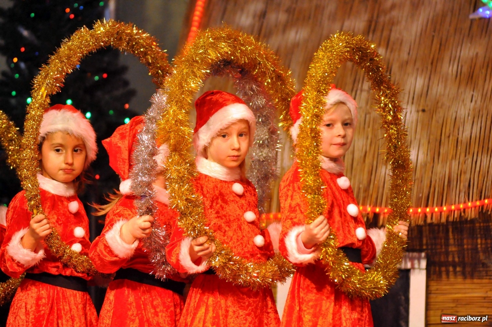 Zdjęcie w galerii na portalu naszraciborz.pl: Tłumy na kiermaszu świątecznym w Pietrowicach Wielkich [FOTO i WIDEO] wiadomości z regionu