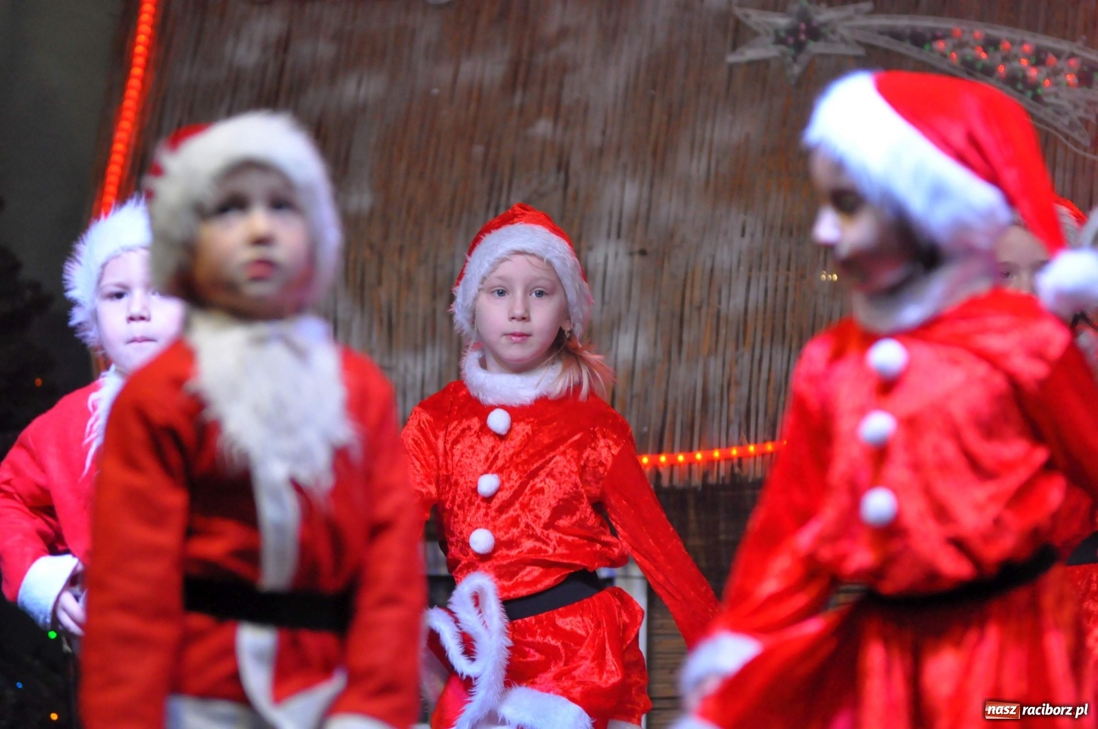Zdjęcie w galerii na portalu naszraciborz.pl: Tłumy na kiermaszu świątecznym w Pietrowicach Wielkich [FOTO i WIDEO] wiadomości z regionu