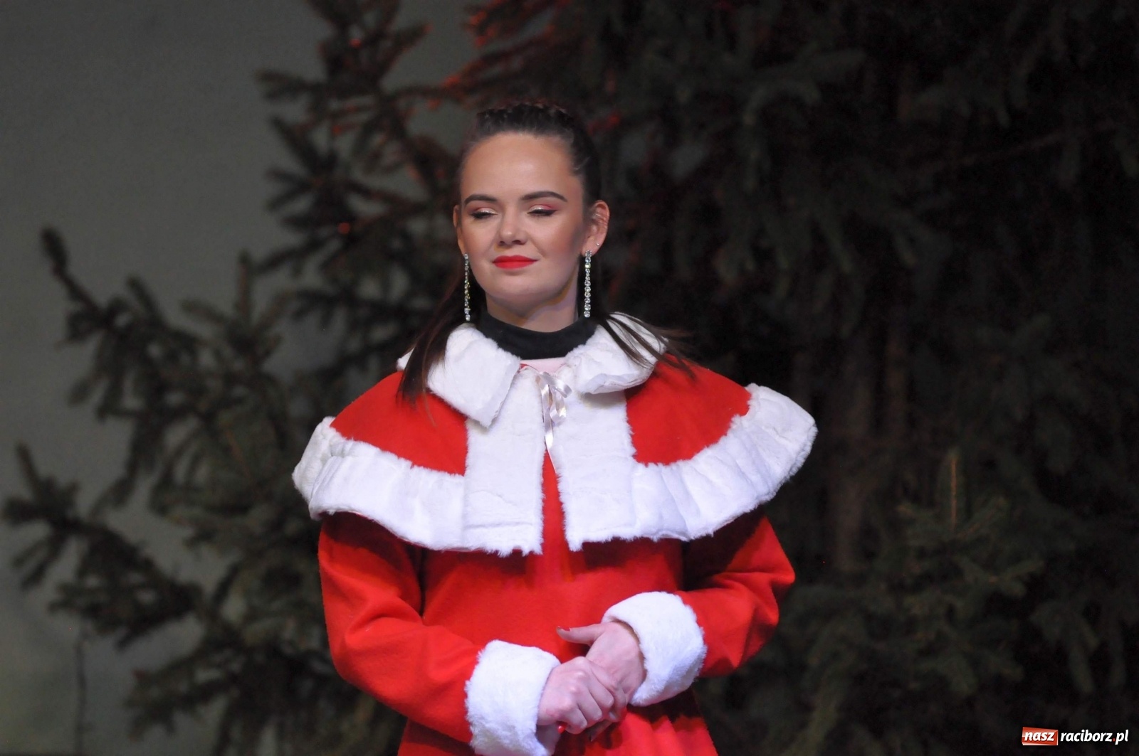 Zdjęcie w galerii na portalu naszraciborz.pl: Tłumy na kiermaszu świątecznym w Pietrowicach Wielkich [FOTO i WIDEO] wiadomości z regionu