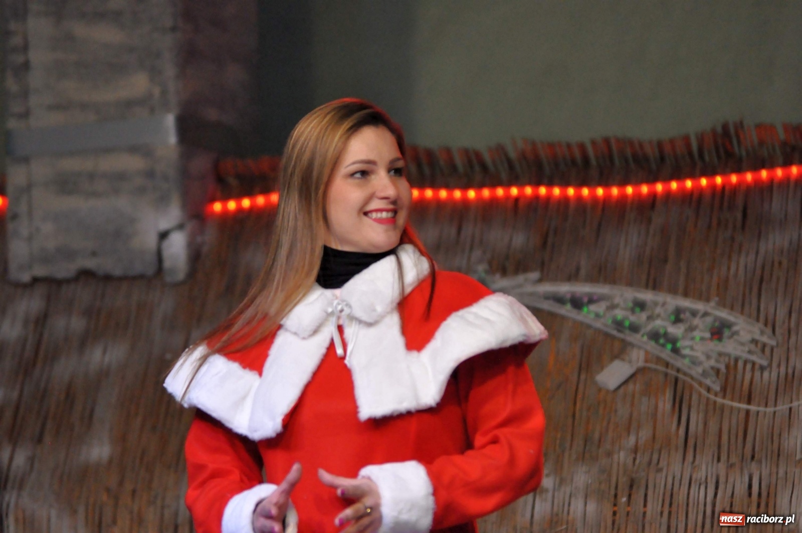 Zdjęcie w galerii na portalu naszraciborz.pl: Tłumy na kiermaszu świątecznym w Pietrowicach Wielkich [FOTO i WIDEO] wiadomości z regionu