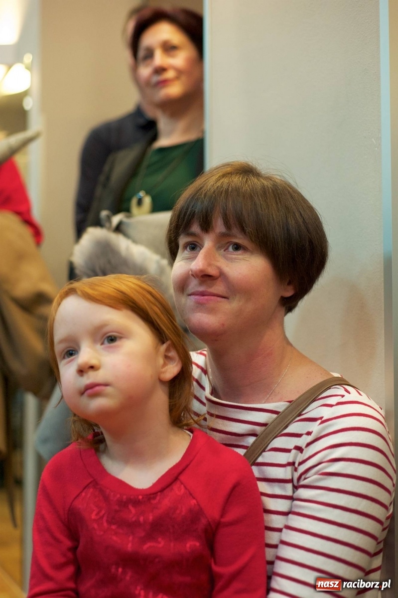 Zdjęcie w galerii na portalu naszraciborz.pl: Na świątecznym kiermaszu w Tworkowie wiadomości z regionu