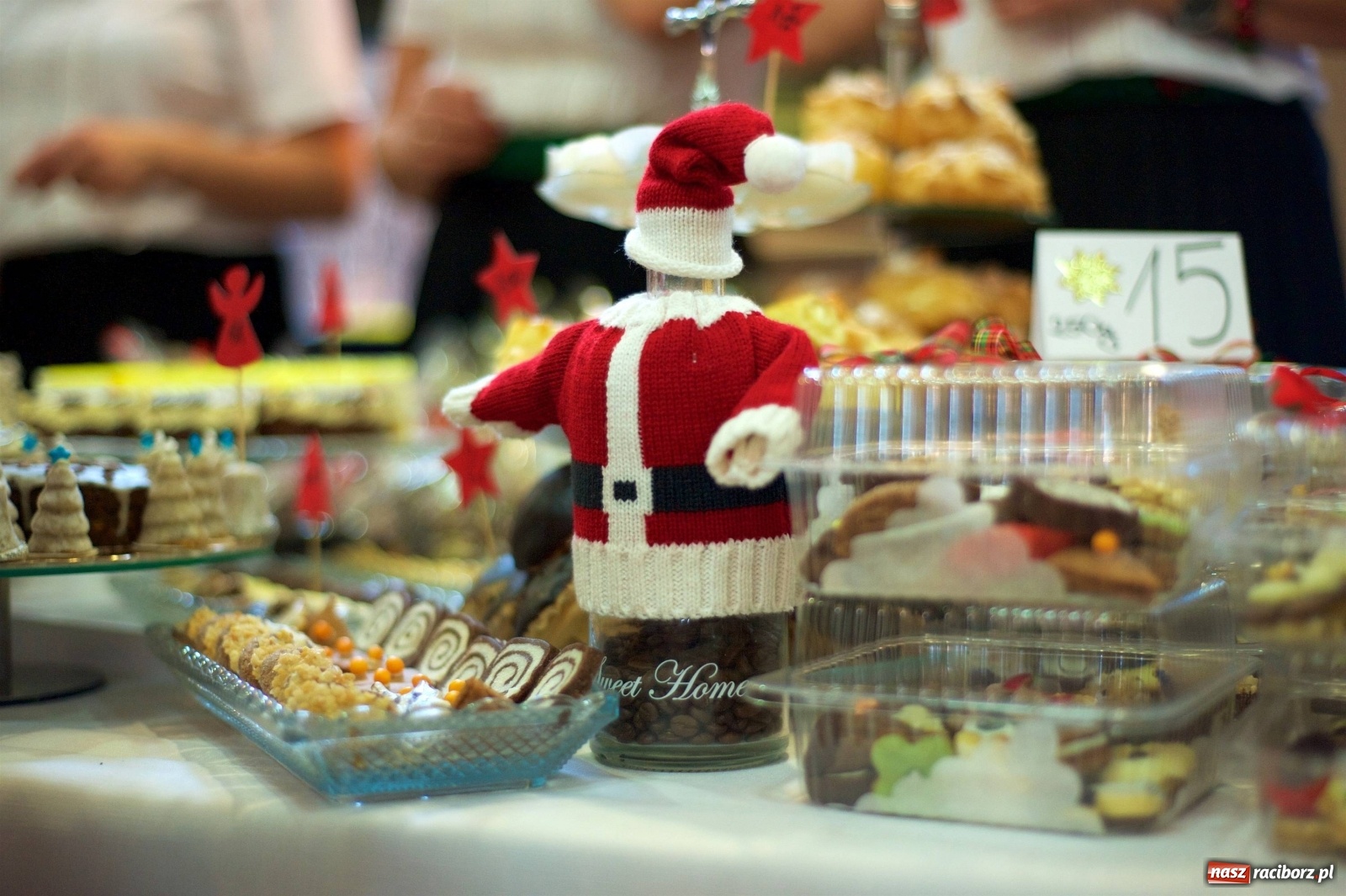 Zdjęcie w galerii na portalu naszraciborz.pl: Na świątecznym kiermaszu w Tworkowie wiadomości z regionu