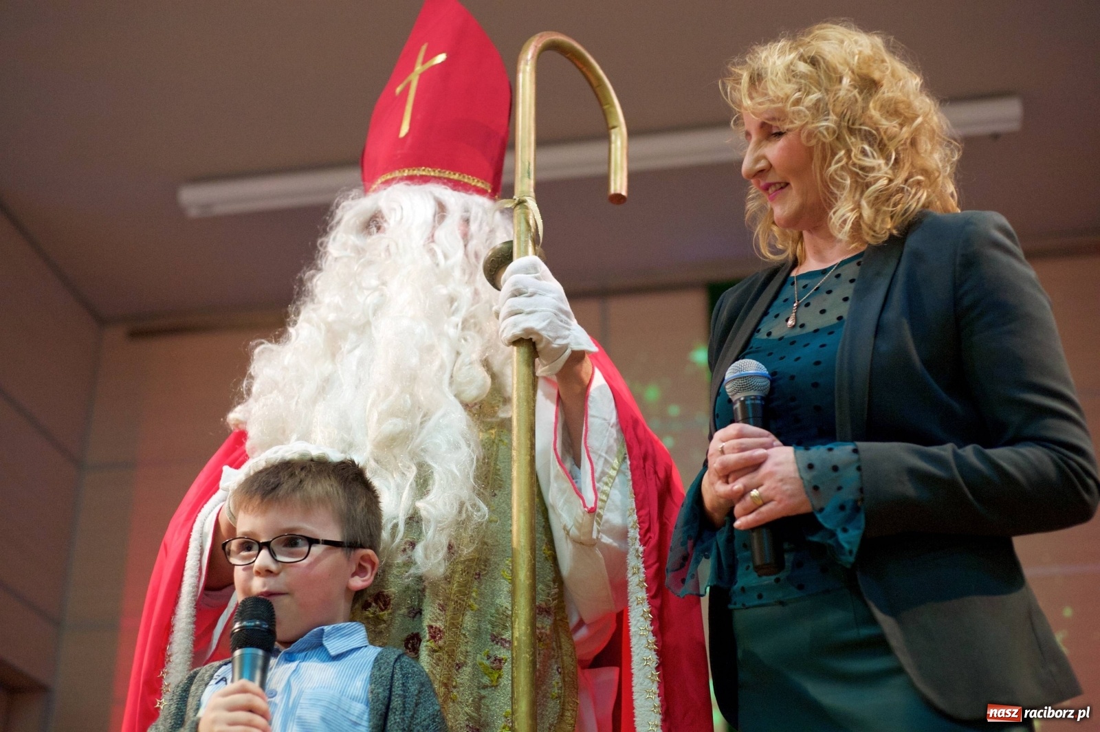 Zdjęcie w galerii na portalu naszraciborz.pl: Na świątecznym kiermaszu w Tworkowie wiadomości z regionu