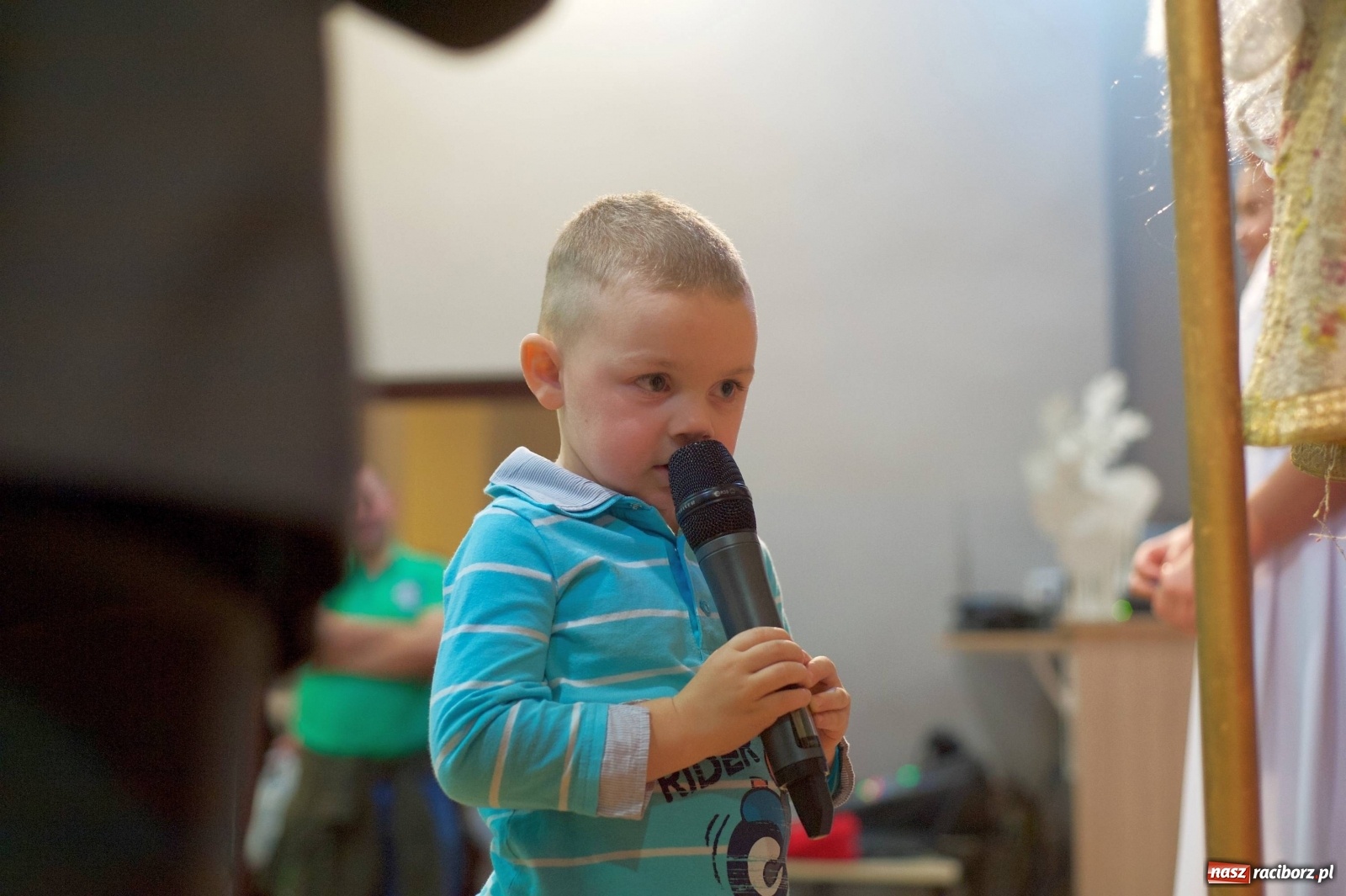 Zdjęcie w galerii na portalu naszraciborz.pl: Na świątecznym kiermaszu w Tworkowie wiadomości z regionu