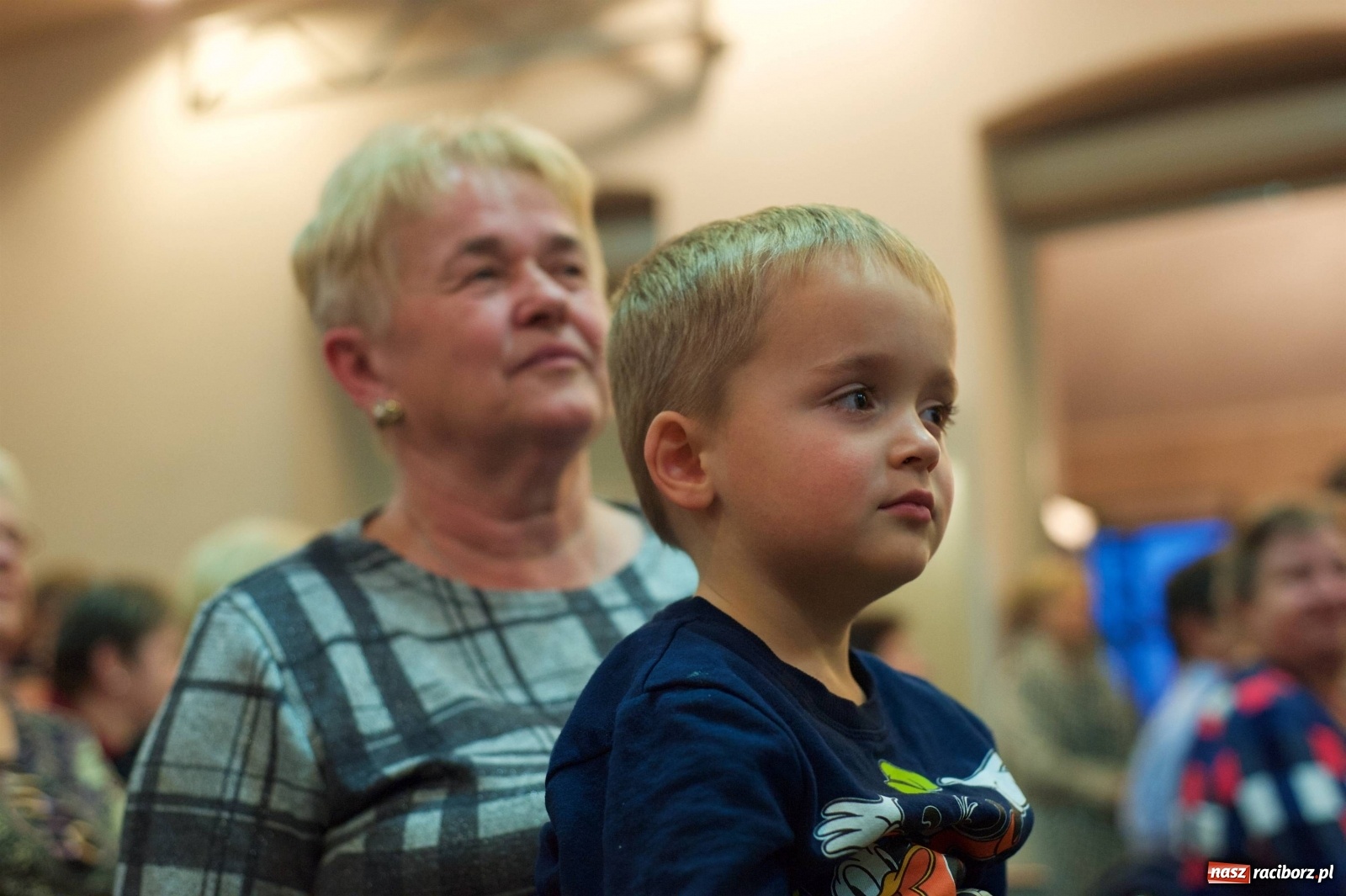 Zdjęcie w galerii na portalu naszraciborz.pl: Na świątecznym kiermaszu w Tworkowie wiadomości z regionu