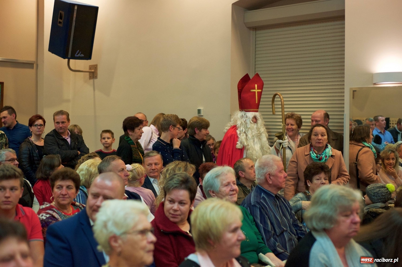 Zdjęcie w galerii na portalu naszraciborz.pl: Na świątecznym kiermaszu w Tworkowie wiadomości z regionu