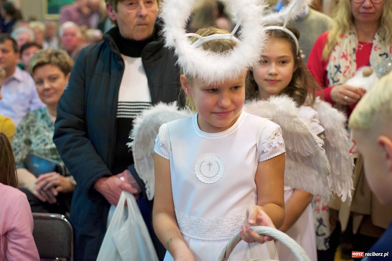 Zdjęcie w galerii na portalu naszraciborz.pl: Na świątecznym kiermaszu w Tworkowie wiadomości z regionu