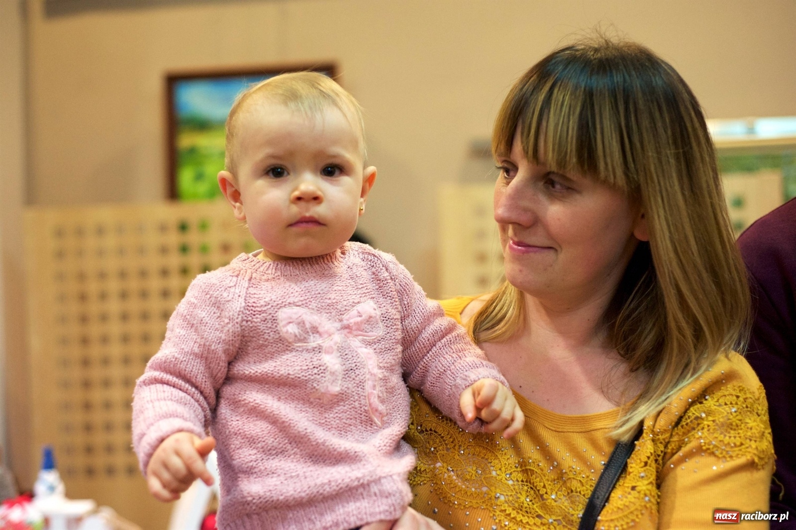 Zdjęcie w galerii na portalu naszraciborz.pl: Na świątecznym kiermaszu w Tworkowie wiadomości z regionu